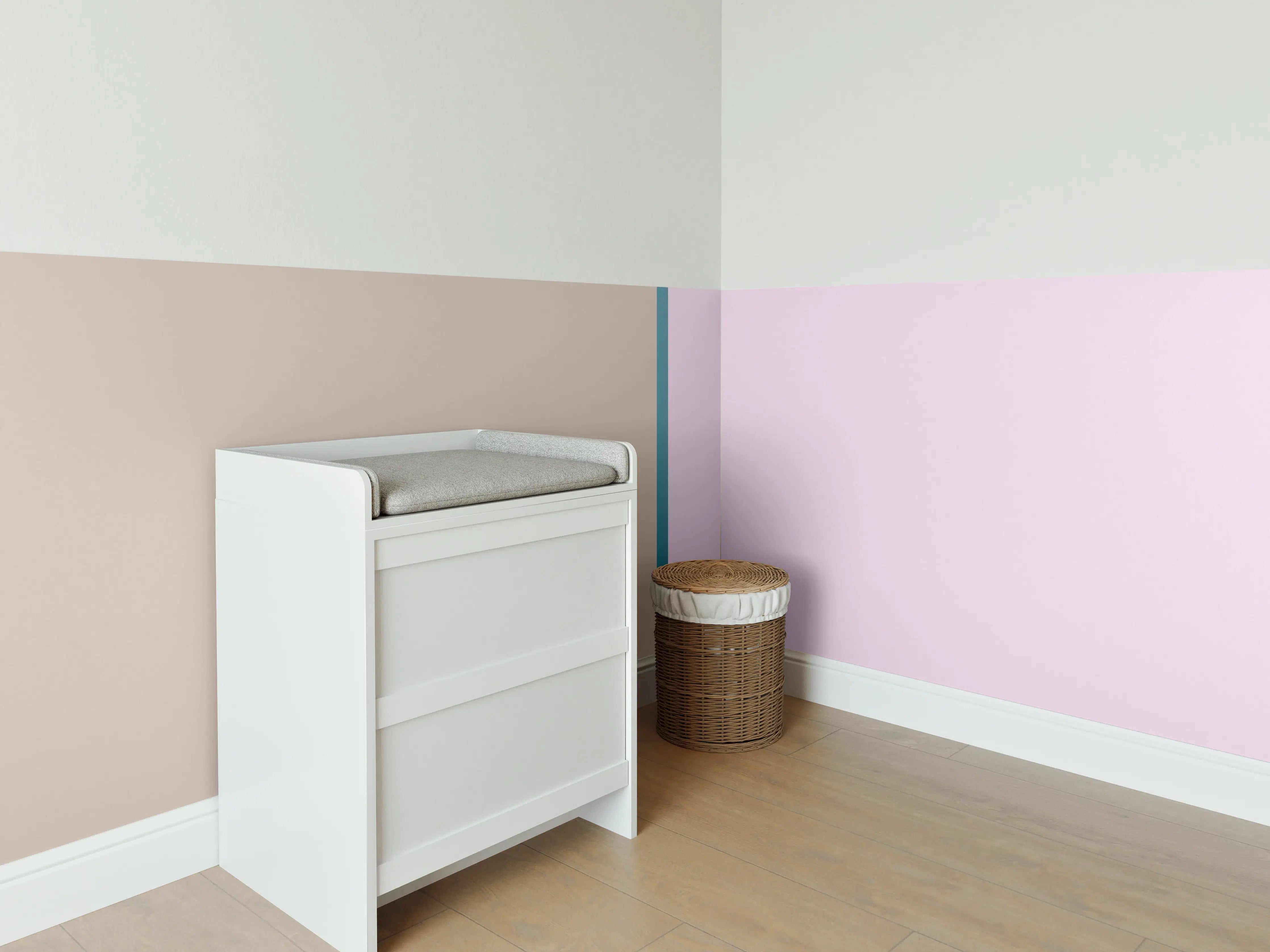 Babyzimmer Wandgestaltung - The Vintages - Easy Vertikal - Daphne