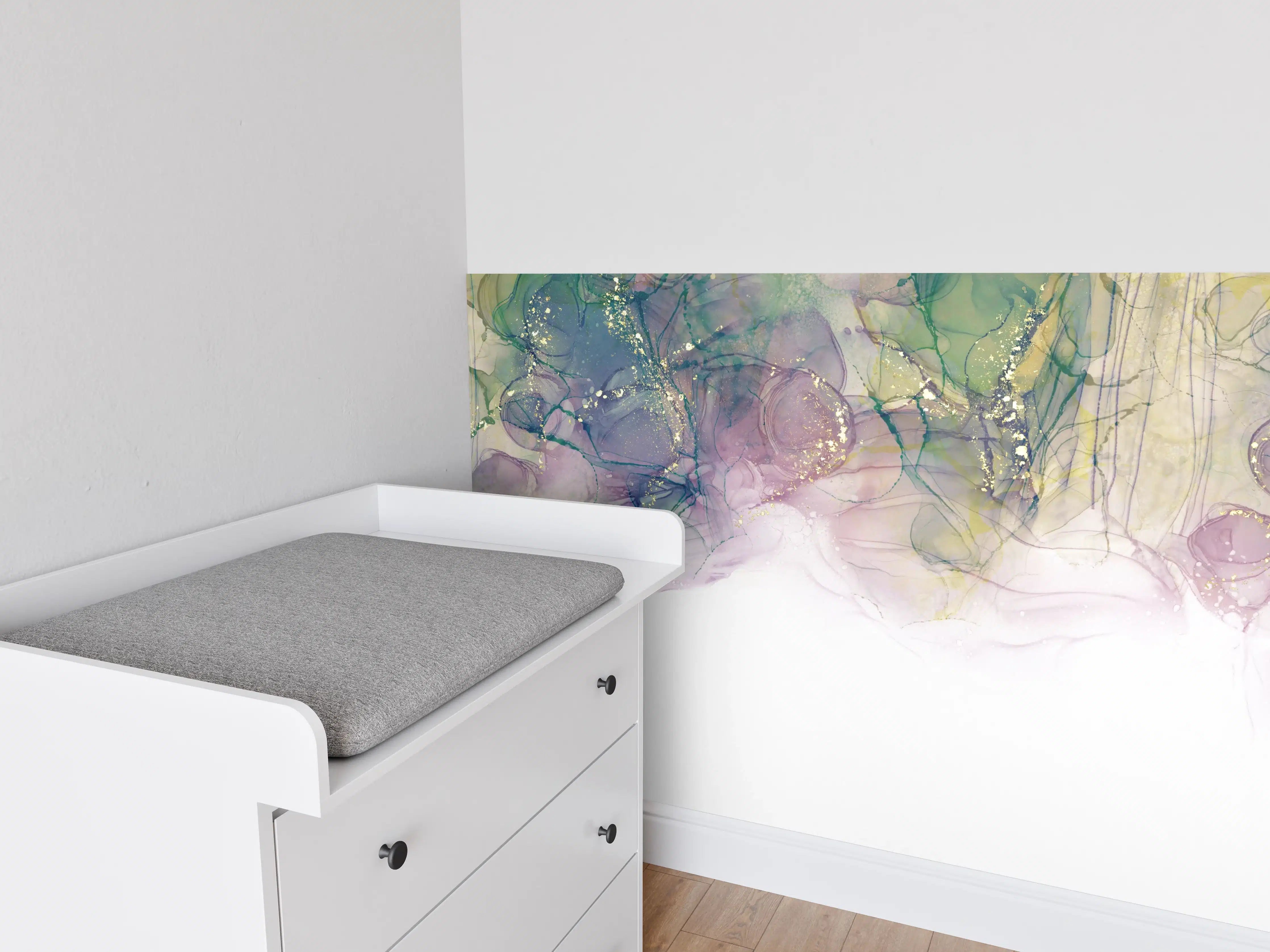Babyzimmer Wandgestaltung - Tinte mit Goldelementen - Weißer Übergang