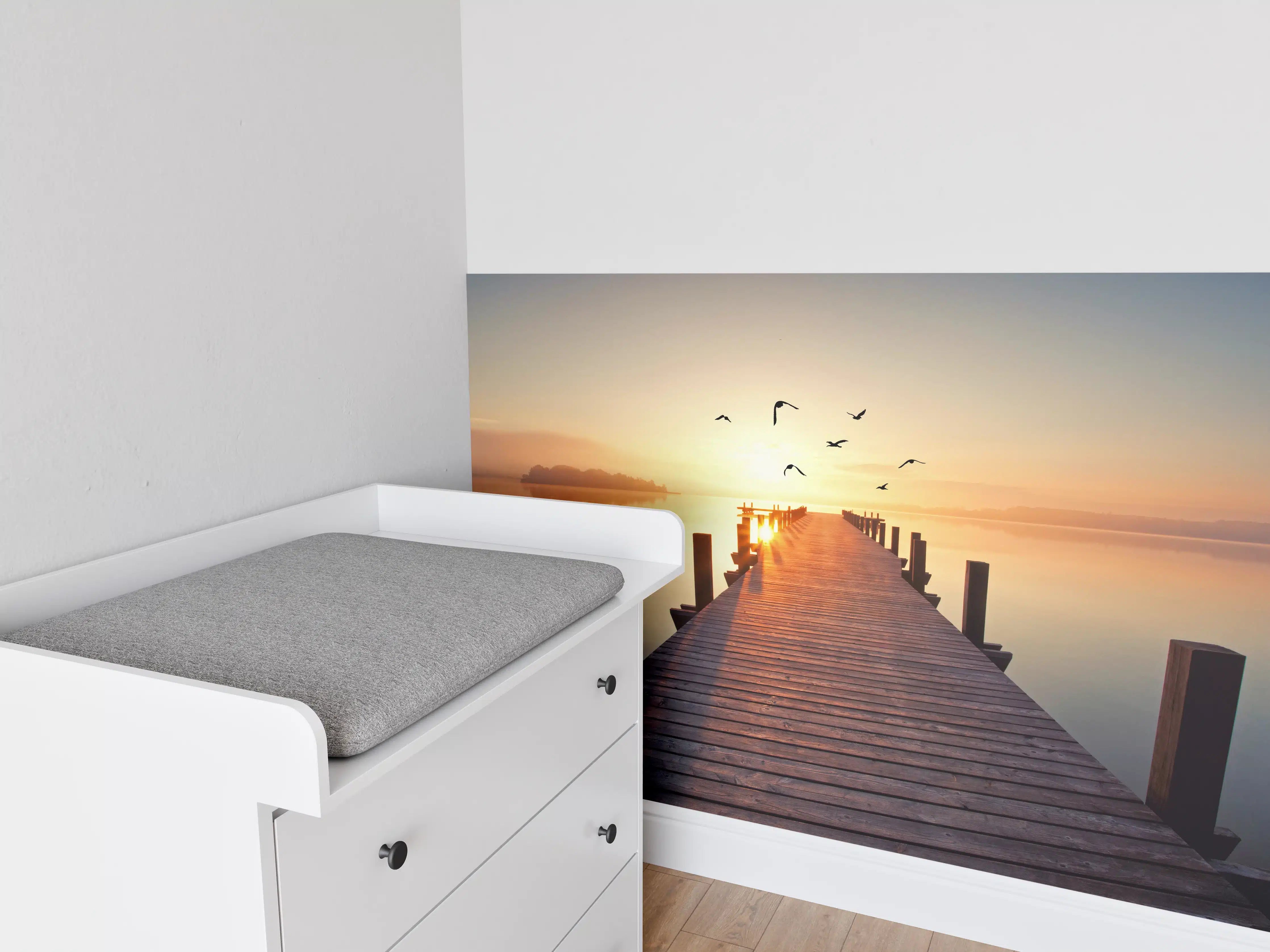 Babyzimmer Wandgestaltung - Traumhafter Ausblick vom Bootssteg