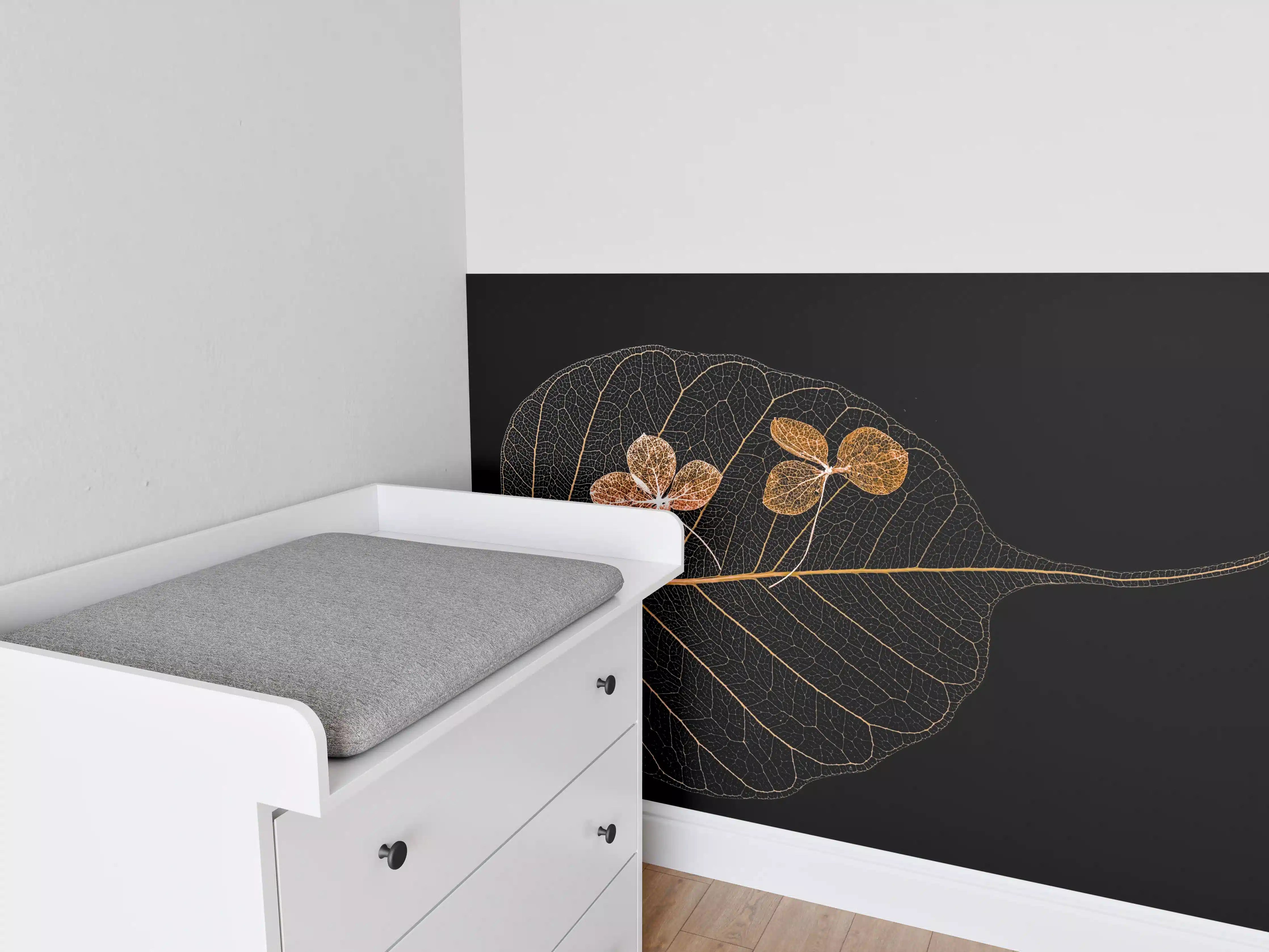Babyzimmer Wandgestaltung - Trockene Blume im Detail