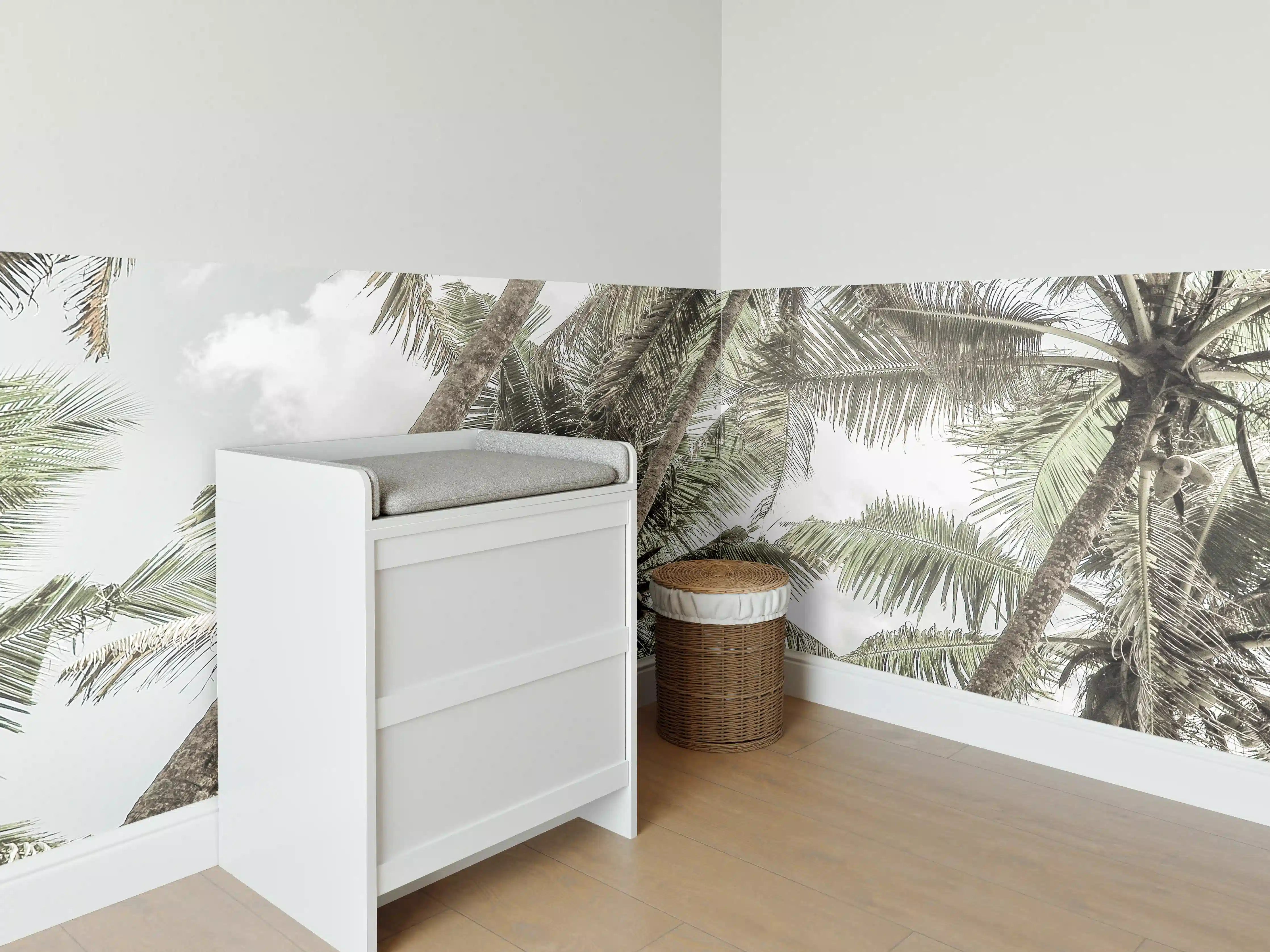 Babyzimmer Wandgestaltung - Tropische Palmenhimmel-Stimmung