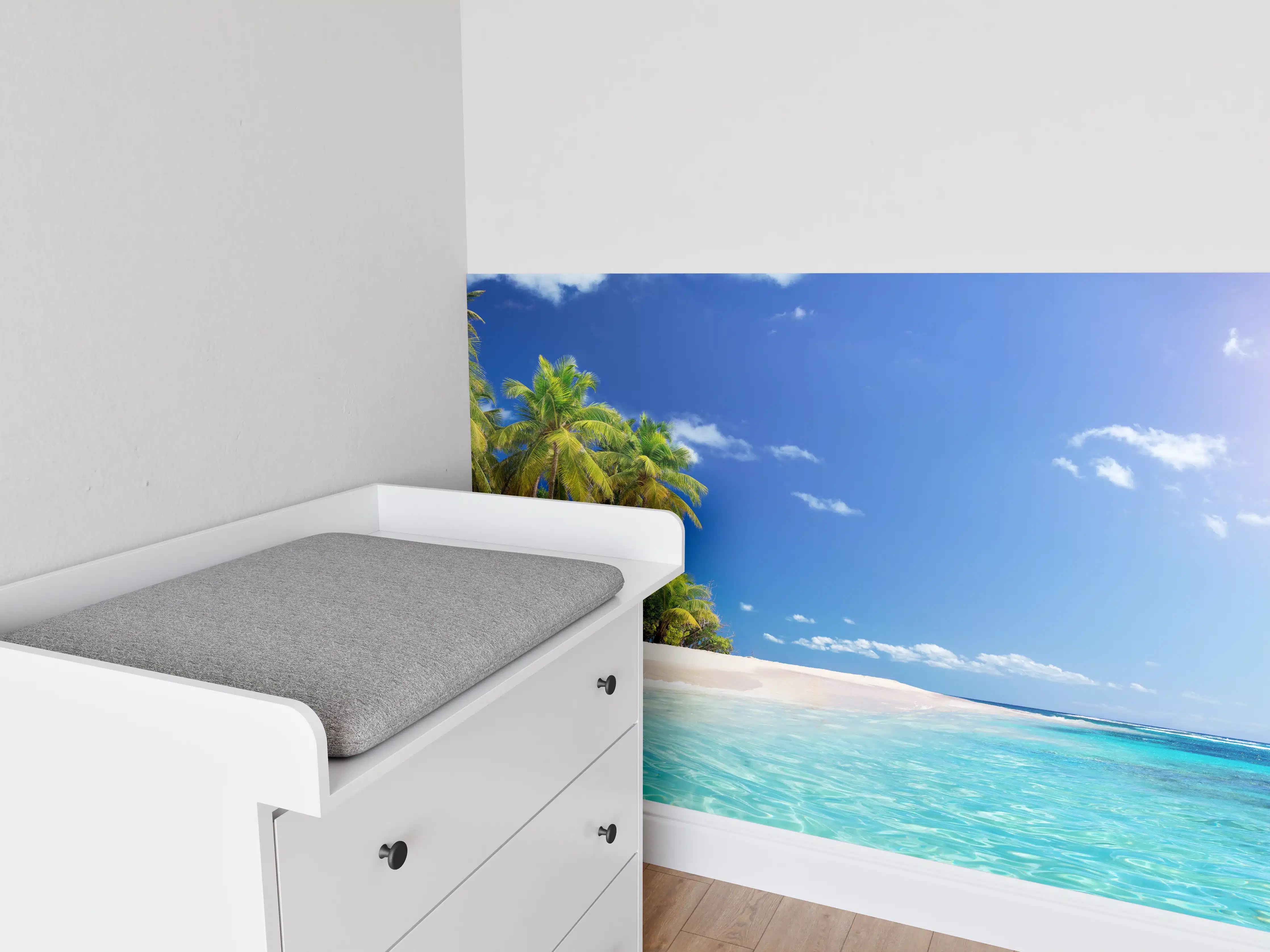 Babyzimmer Wandgestaltung - Tropisches Paradies: Strahlend blauer Himmel