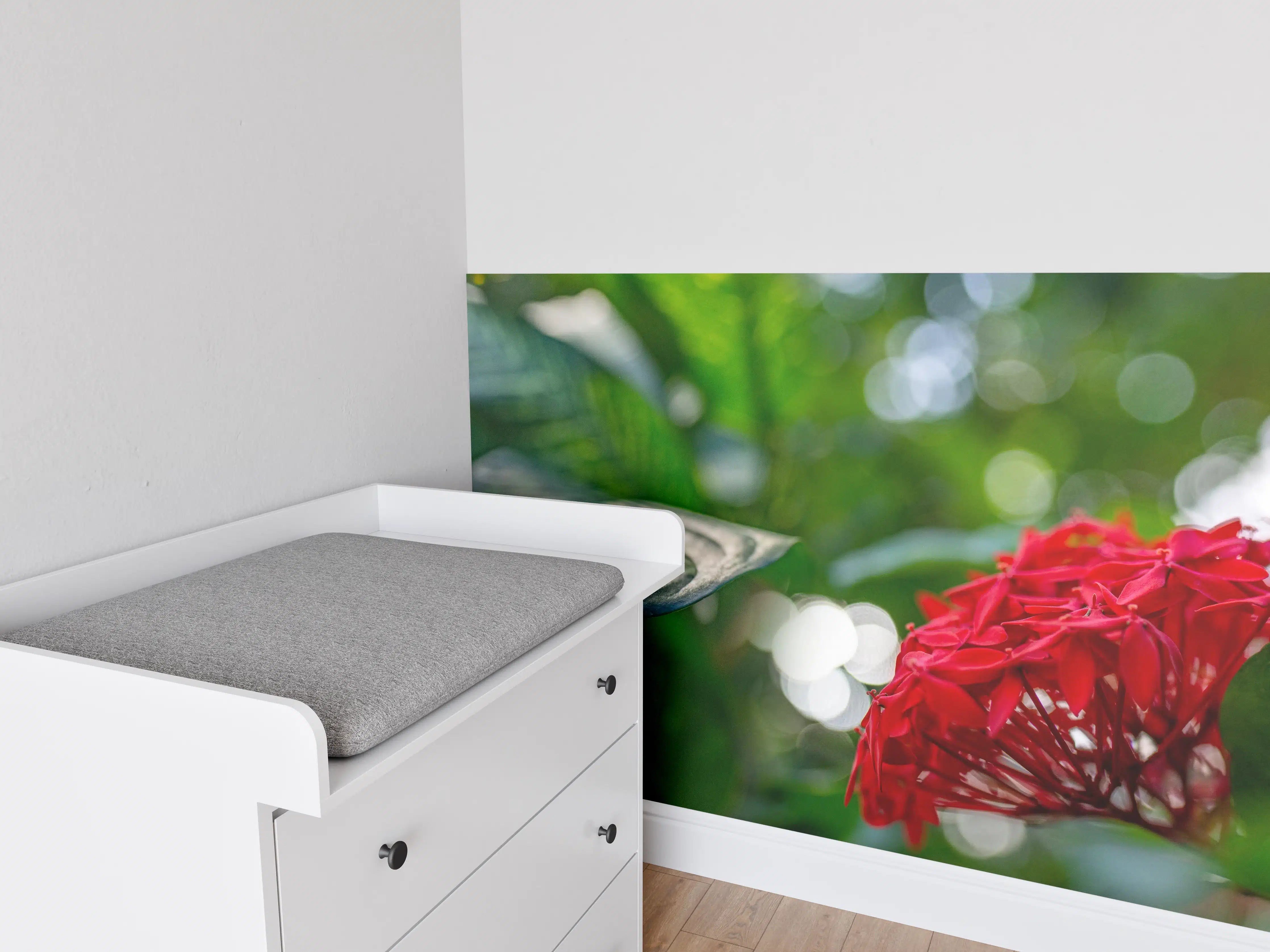 Babyzimmer Wandgestaltung - Tropisches Pflanzenmotiv