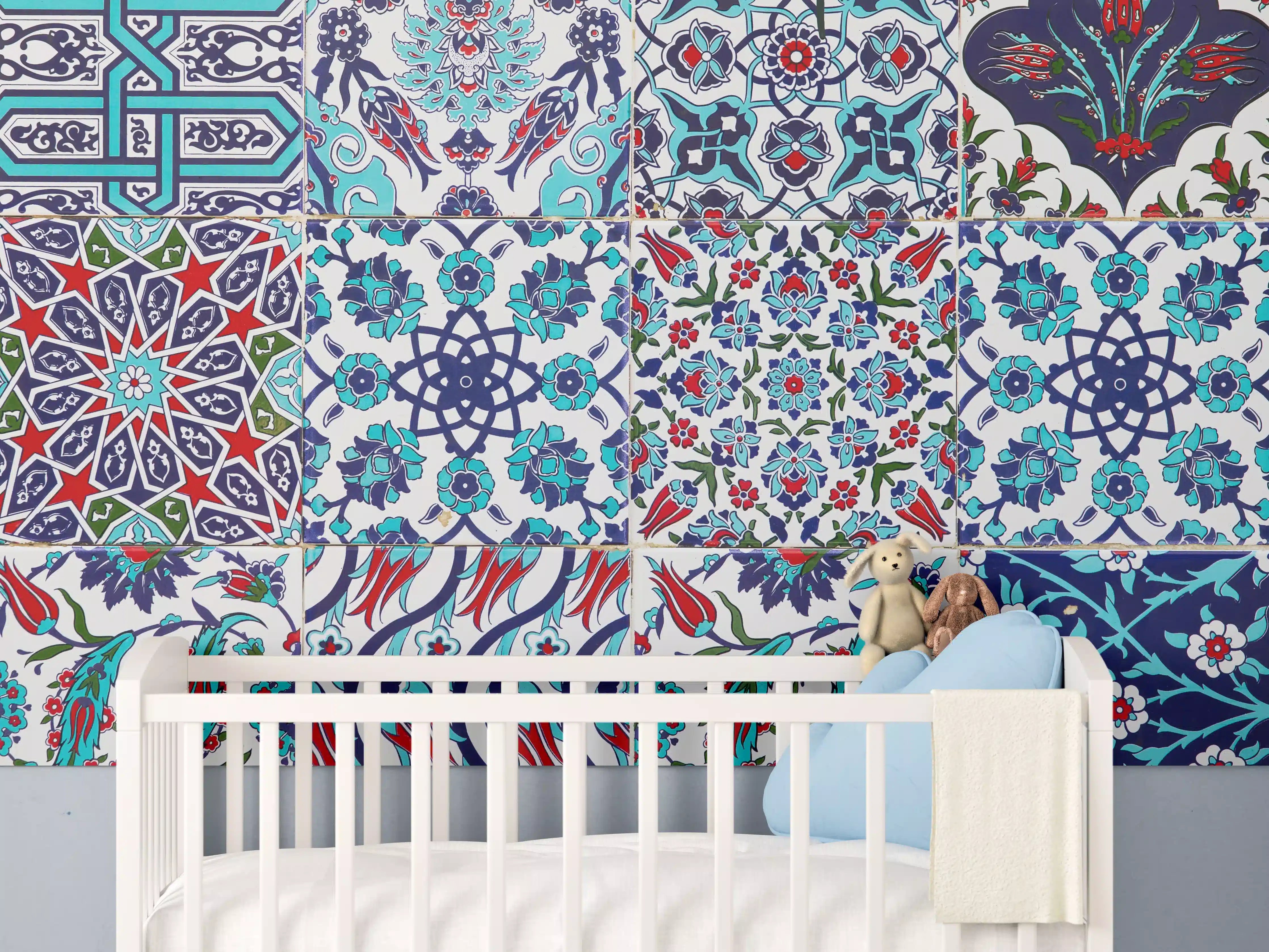 Babyzimmer Wandgestaltung - Türkisblaue osmanische Fliesen
