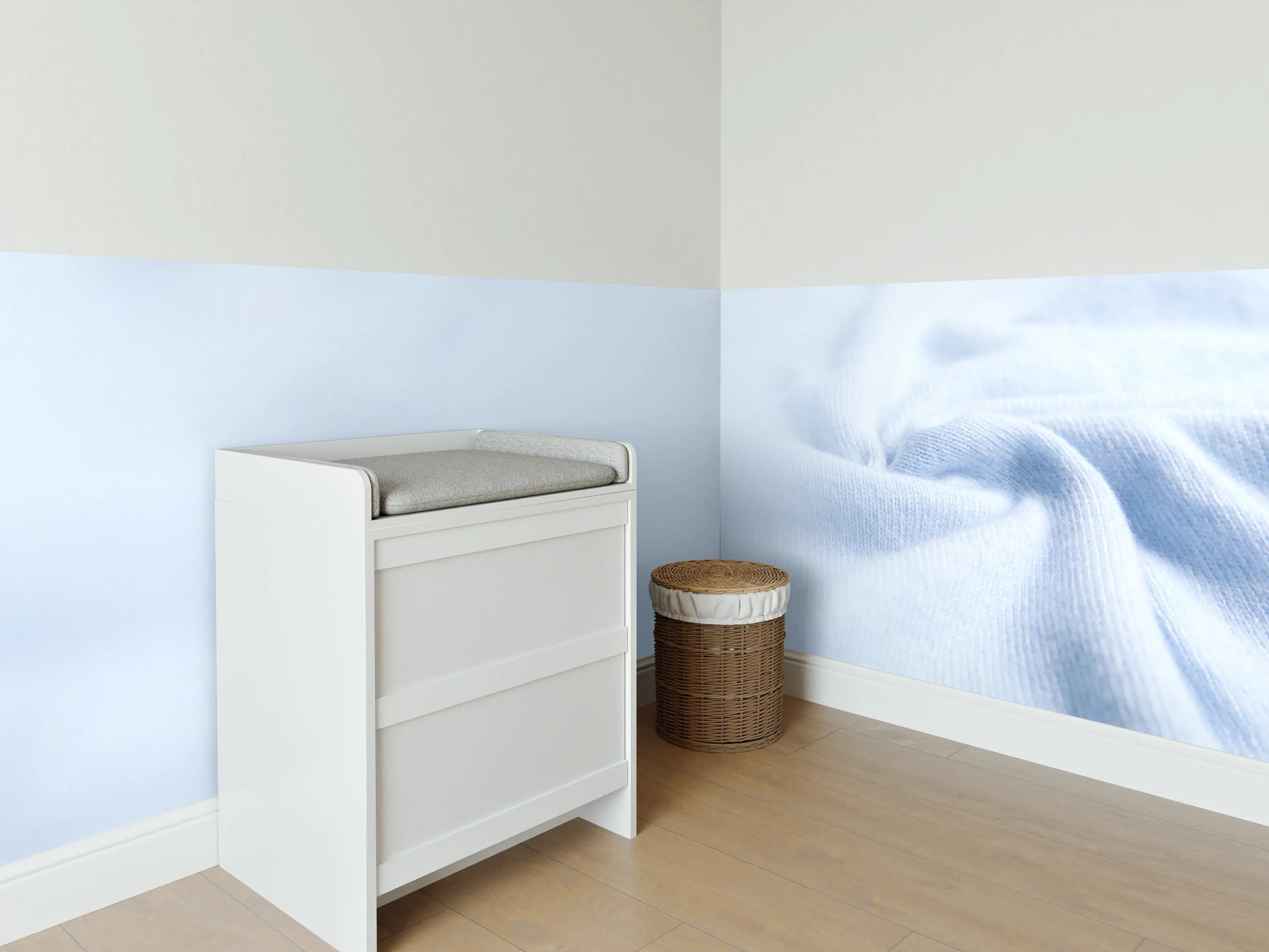 Babyzimmer Wandgestaltung - Türkiser Kaschmirstoff