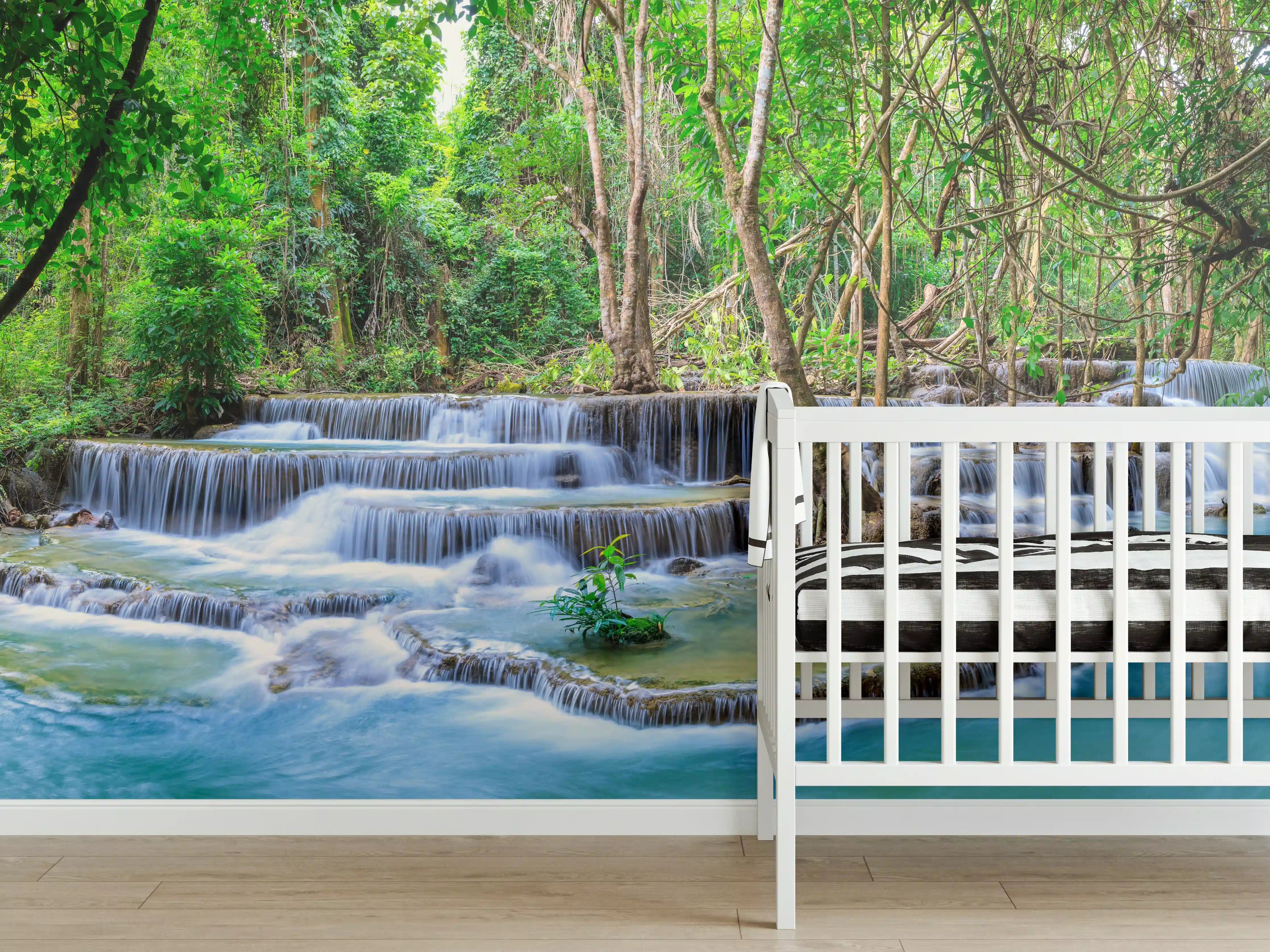Babyzimmer Wandgestaltung - Türkisgrüner Dschungel-Wasserfall
