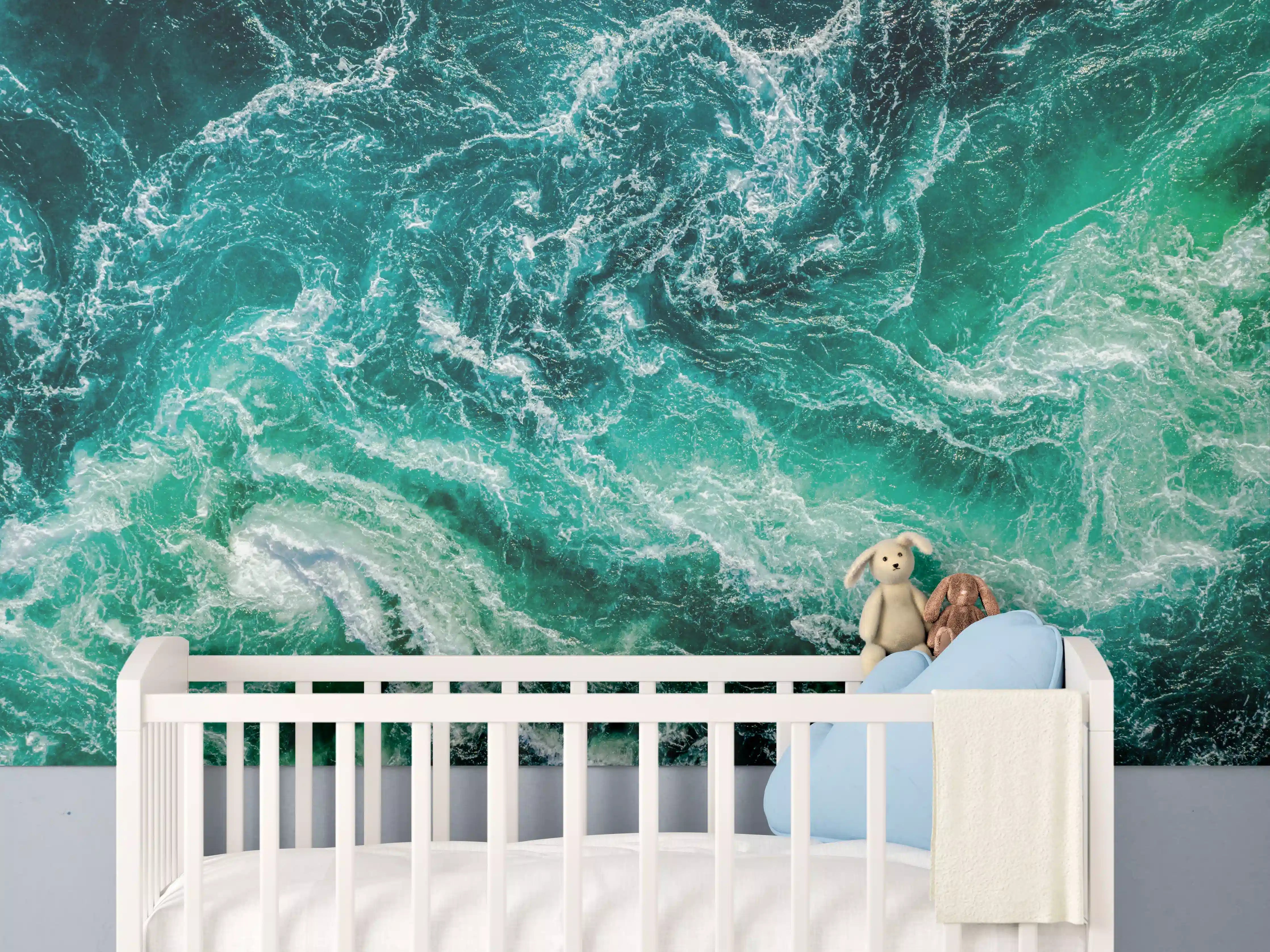 Babyzimmer Wandgestaltung - Turbulente Meereswellen in Blau-Grün