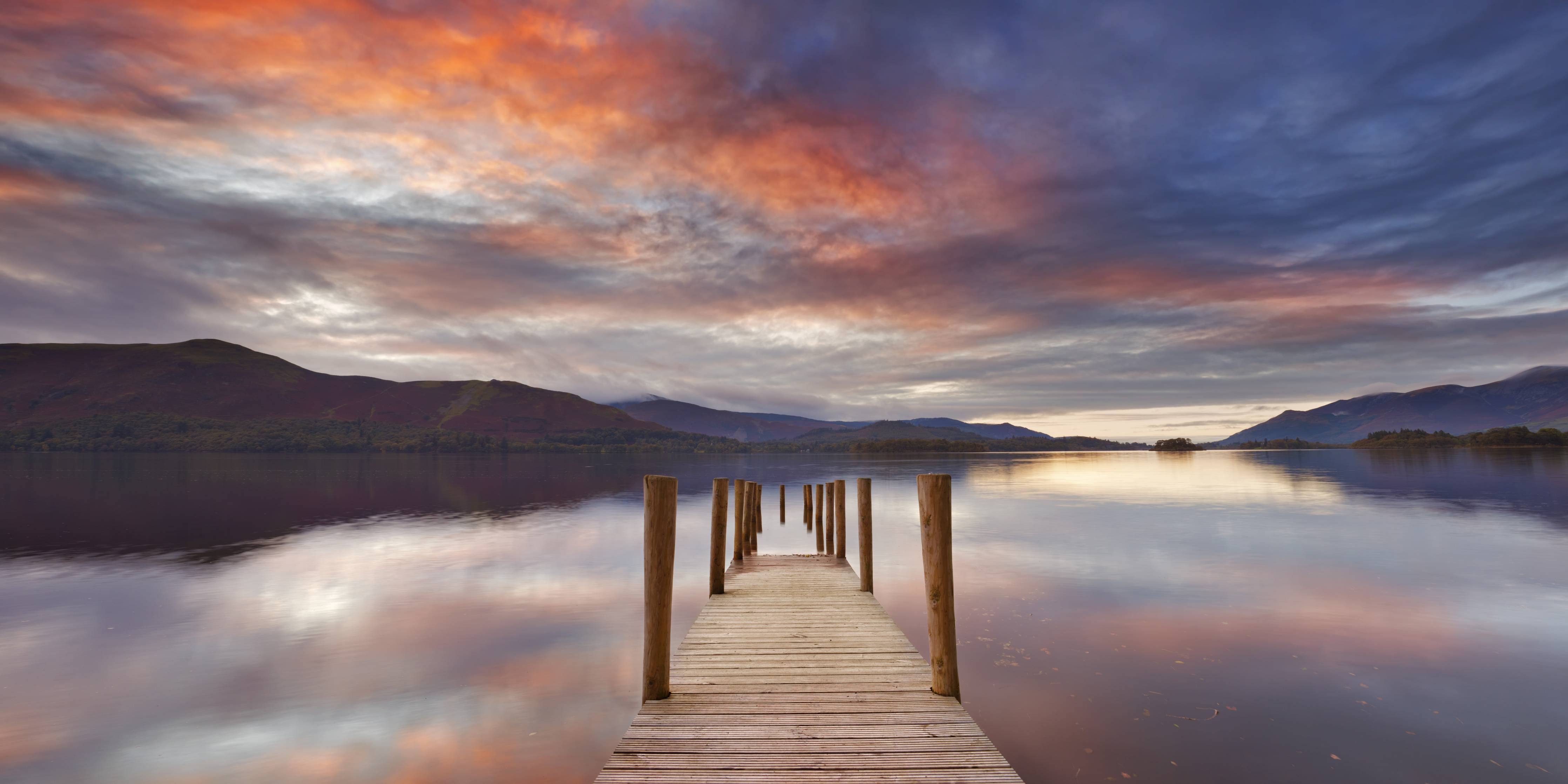 Babyzimmer Wandgestaltung-Überschwemmter Steg in Derwent Water