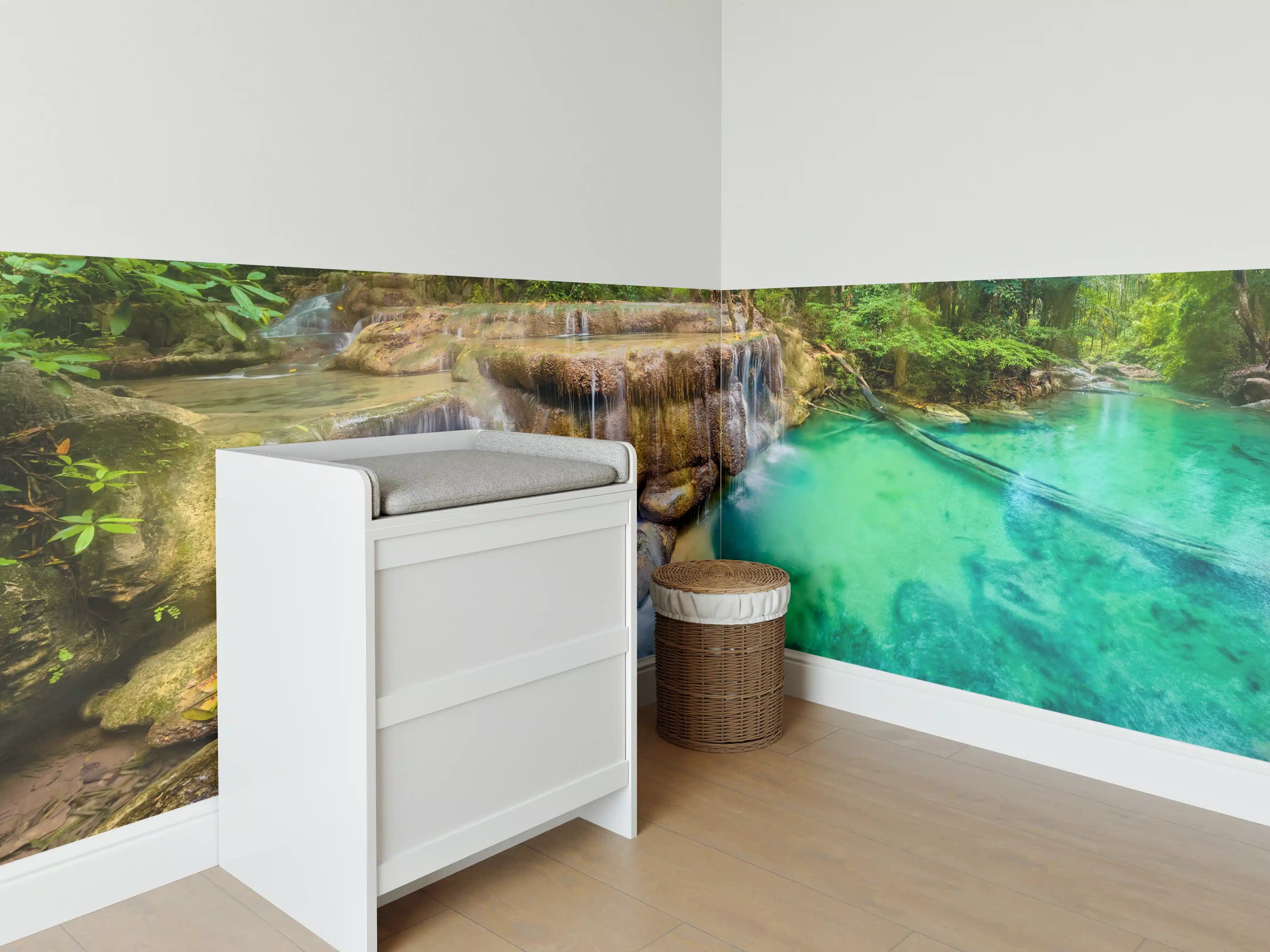 Babyzimmer Wandgestaltung - Verborgene Oase im Regenwald