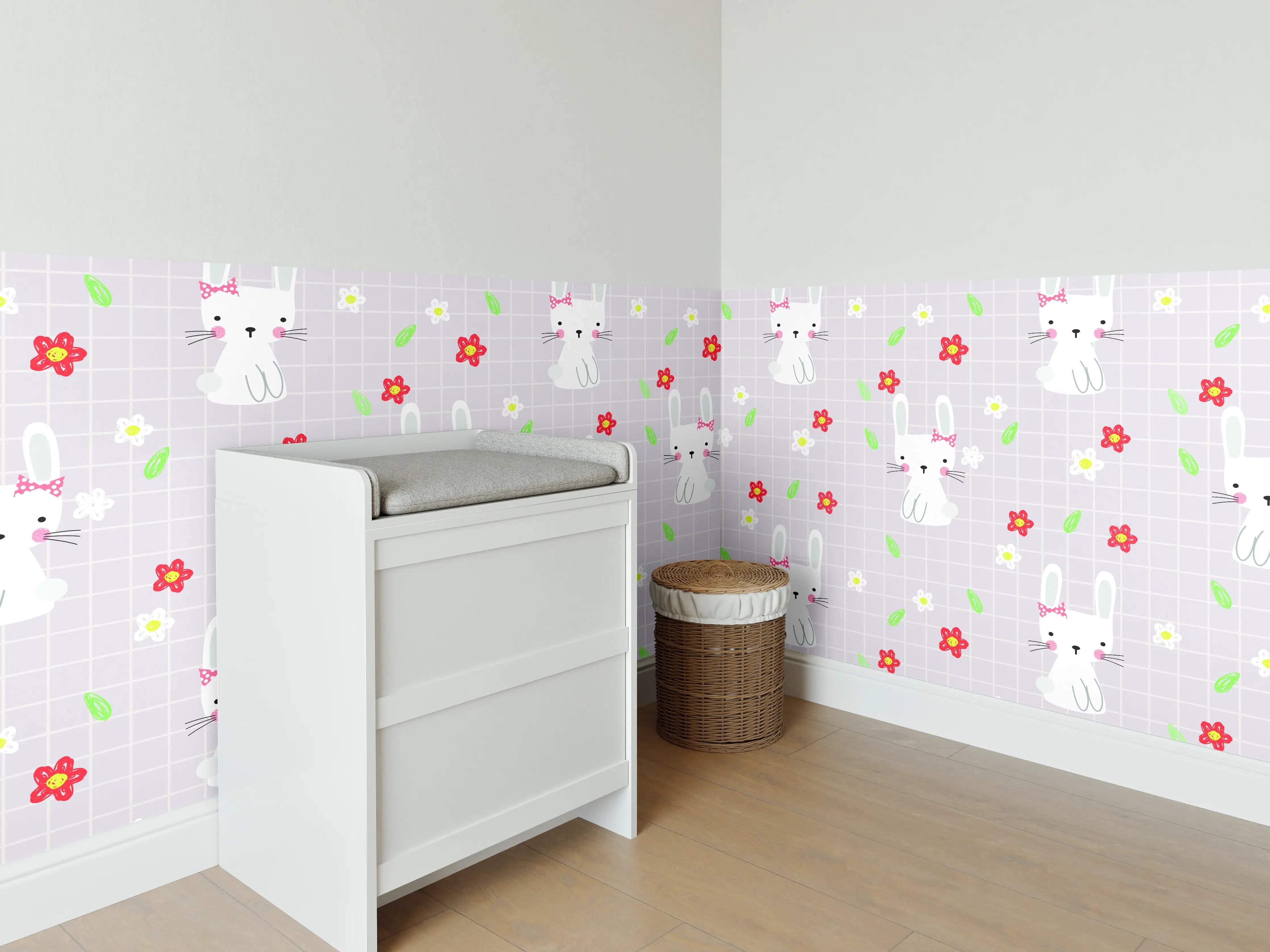 Babyzimmer Wandgestaltung - Verspieltes Hasen- und Blumenmuster in Pastellfarben