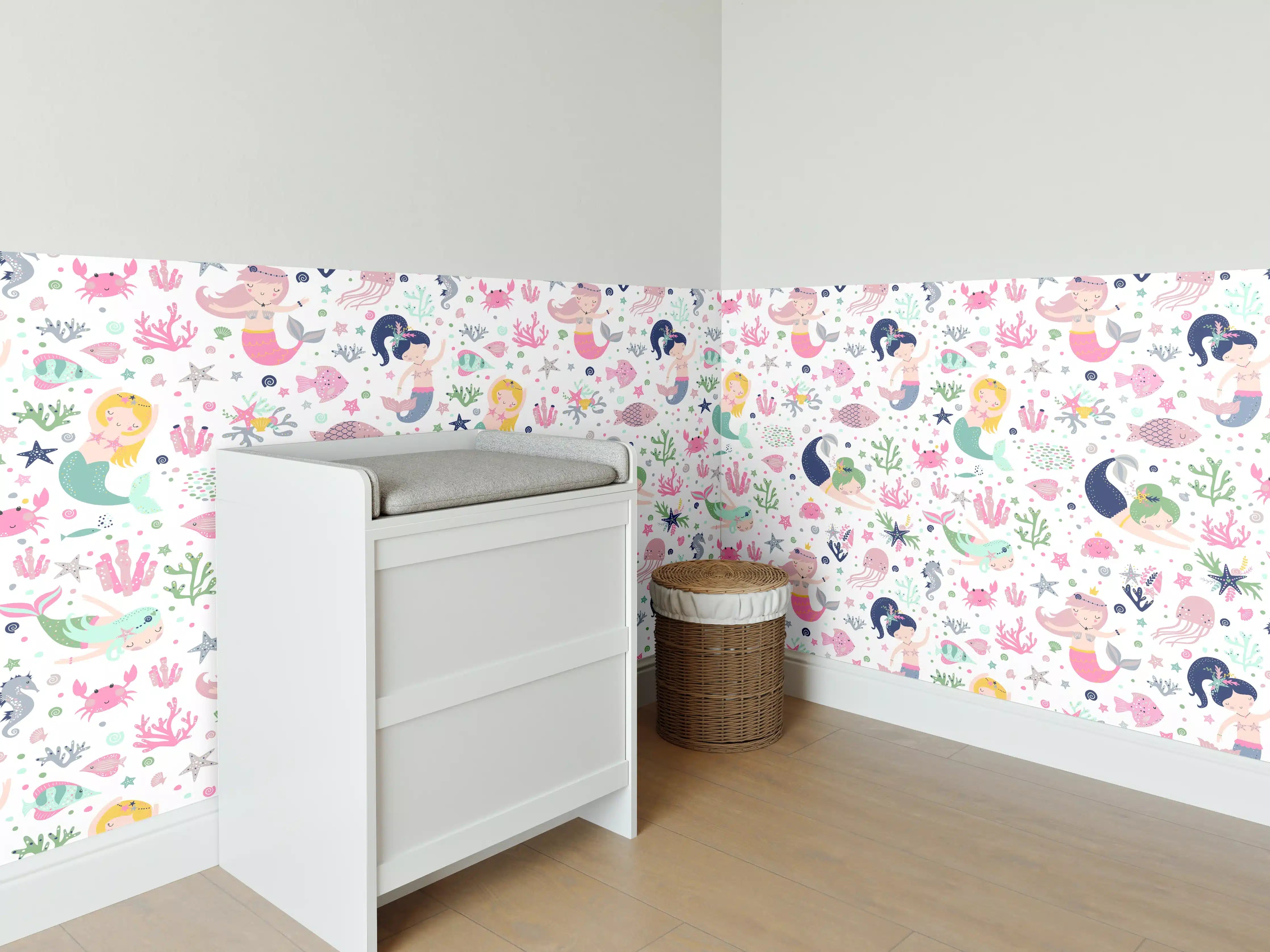 Babyzimmer Wandgestaltung - Verspieltes Meerjungfrau-Motiv in Pastellfarben