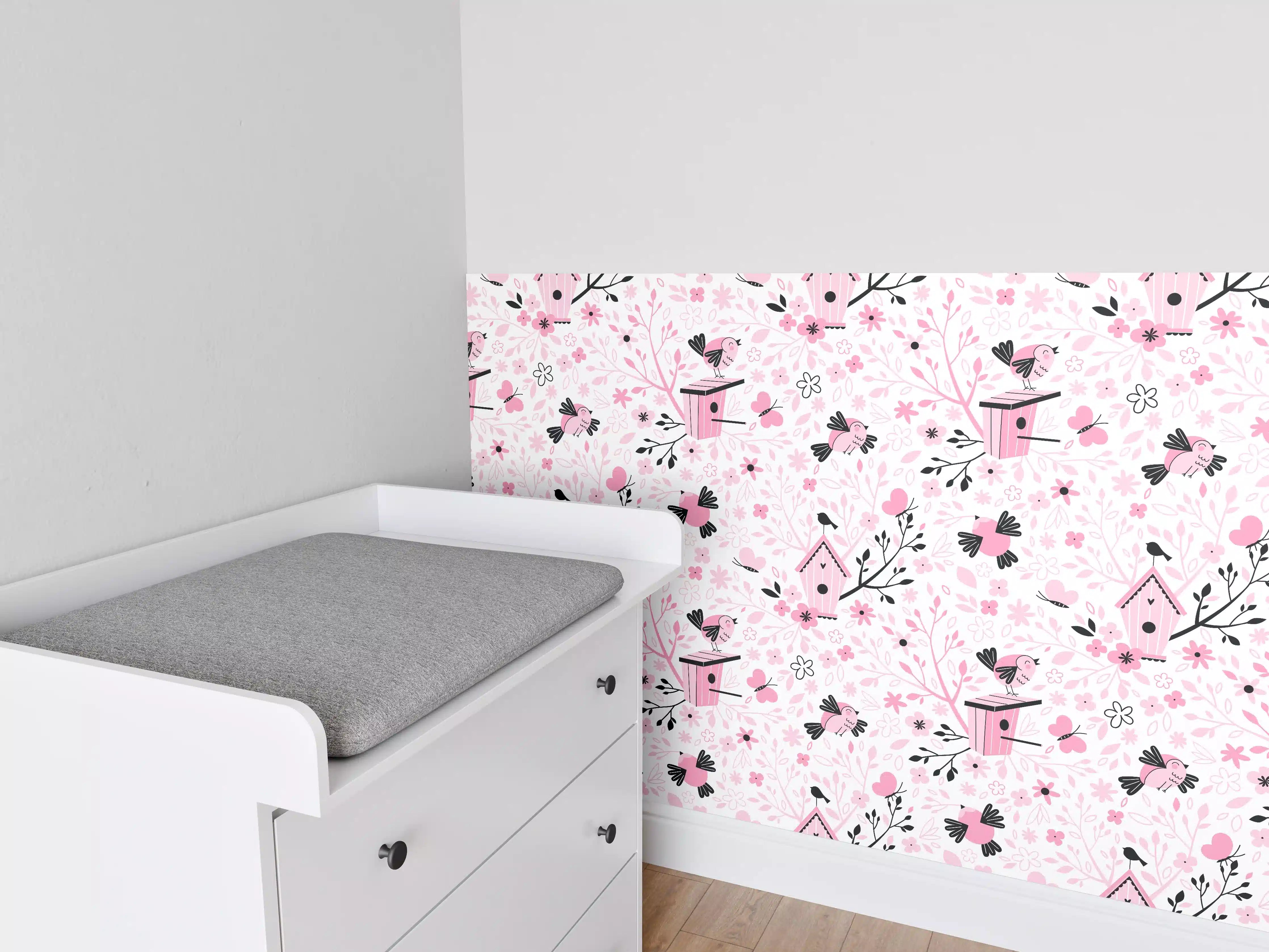 Babyzimmer Wandgestaltung - Verspieltes Vogel- und Blütendesign
