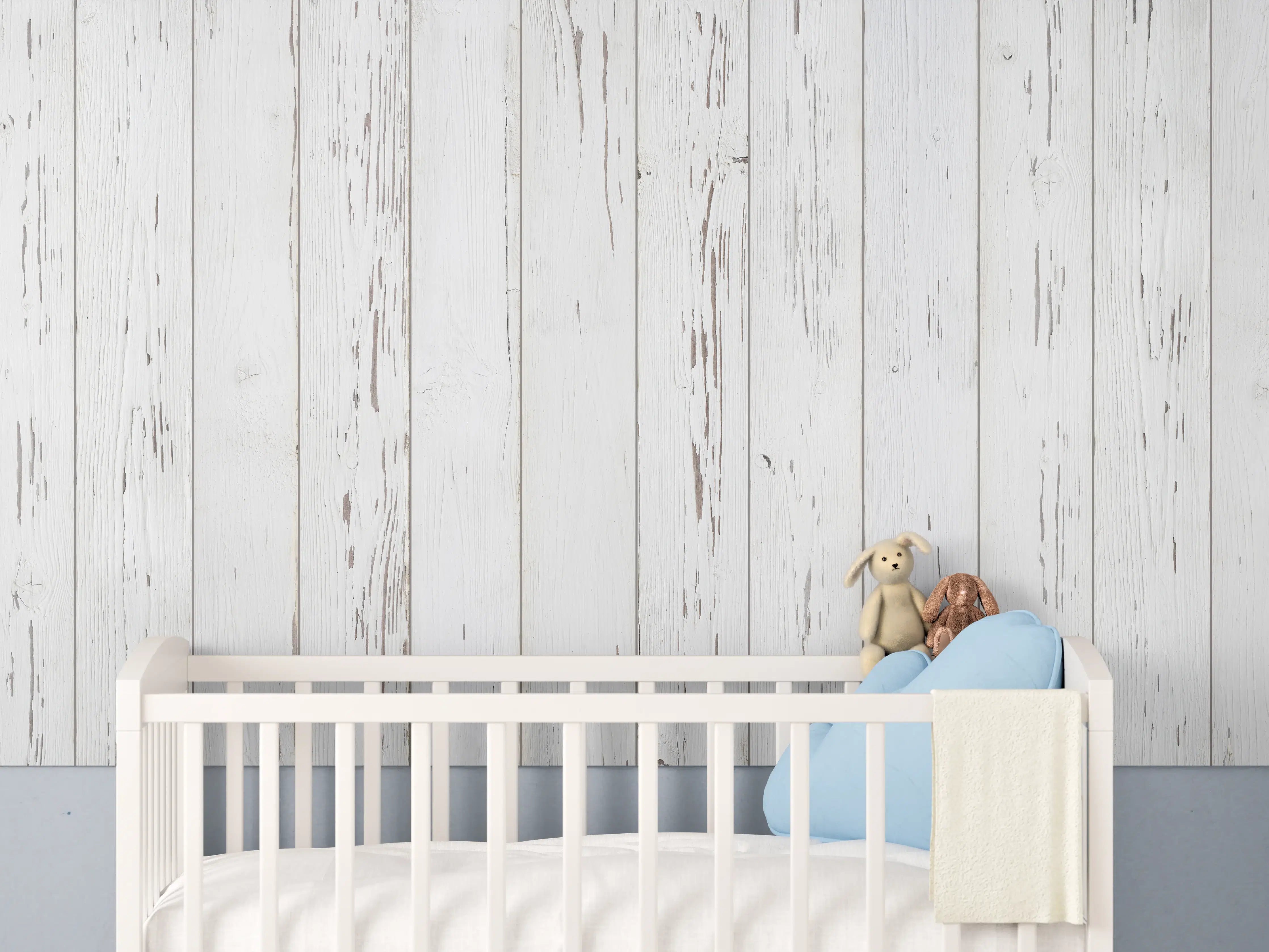 Babyzimmer Wandgestaltung - Verwitterte weiße Holzdielen