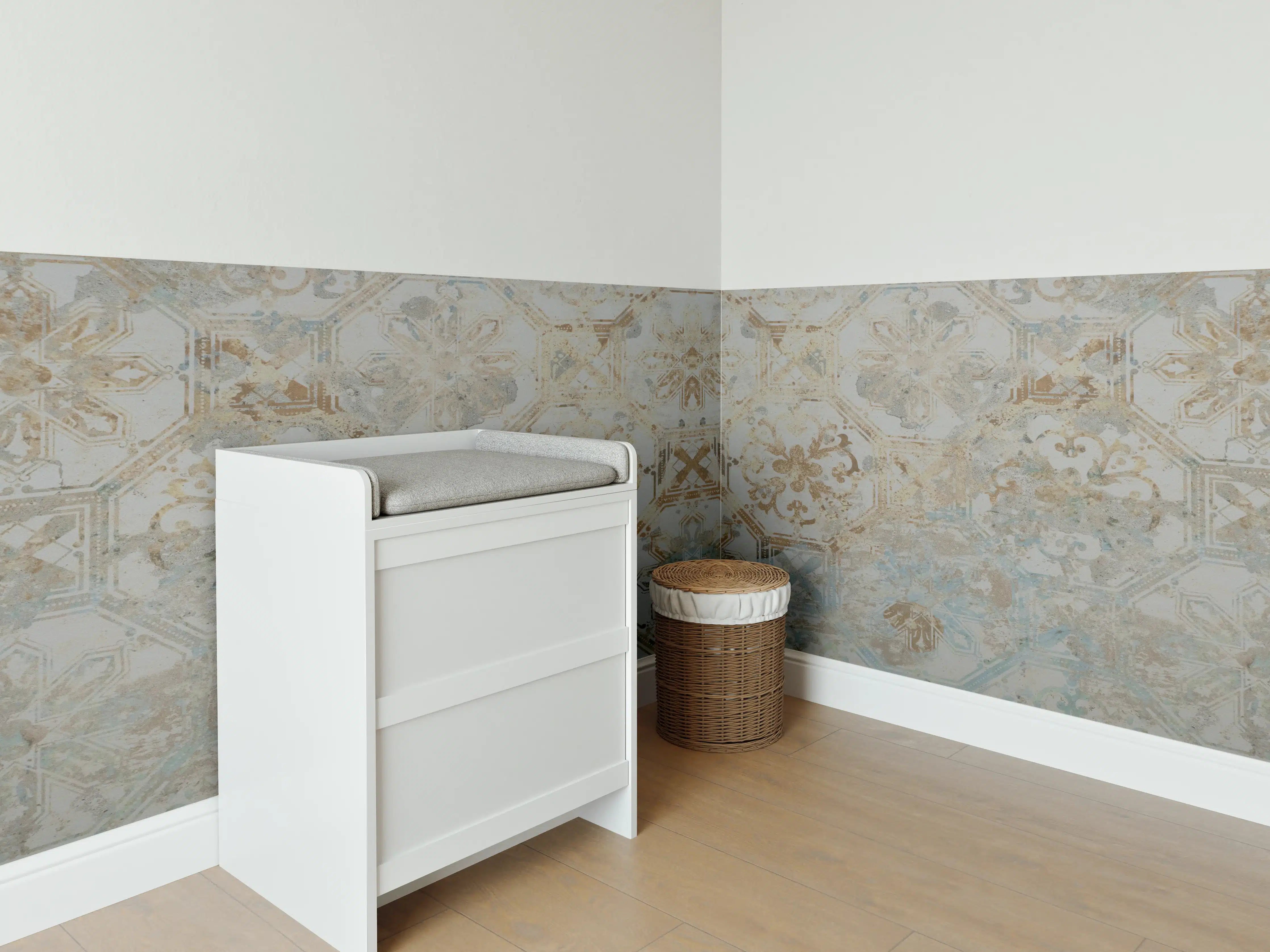 Babyzimmer Wandgestaltung - Vintage Tapetenmuster
