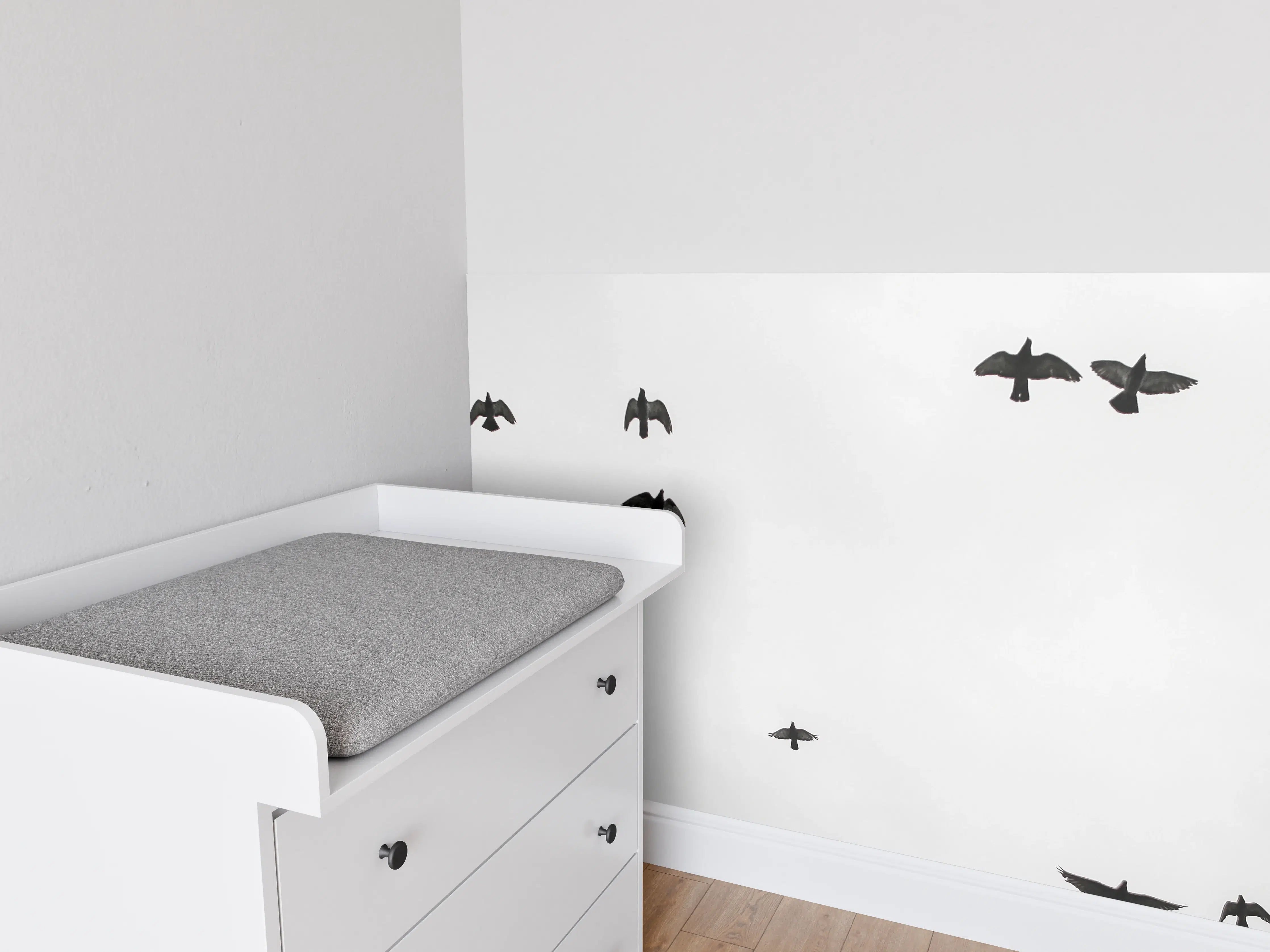 Babyzimmer Wandgestaltung - Vogelschwarm - schwarz-weiß