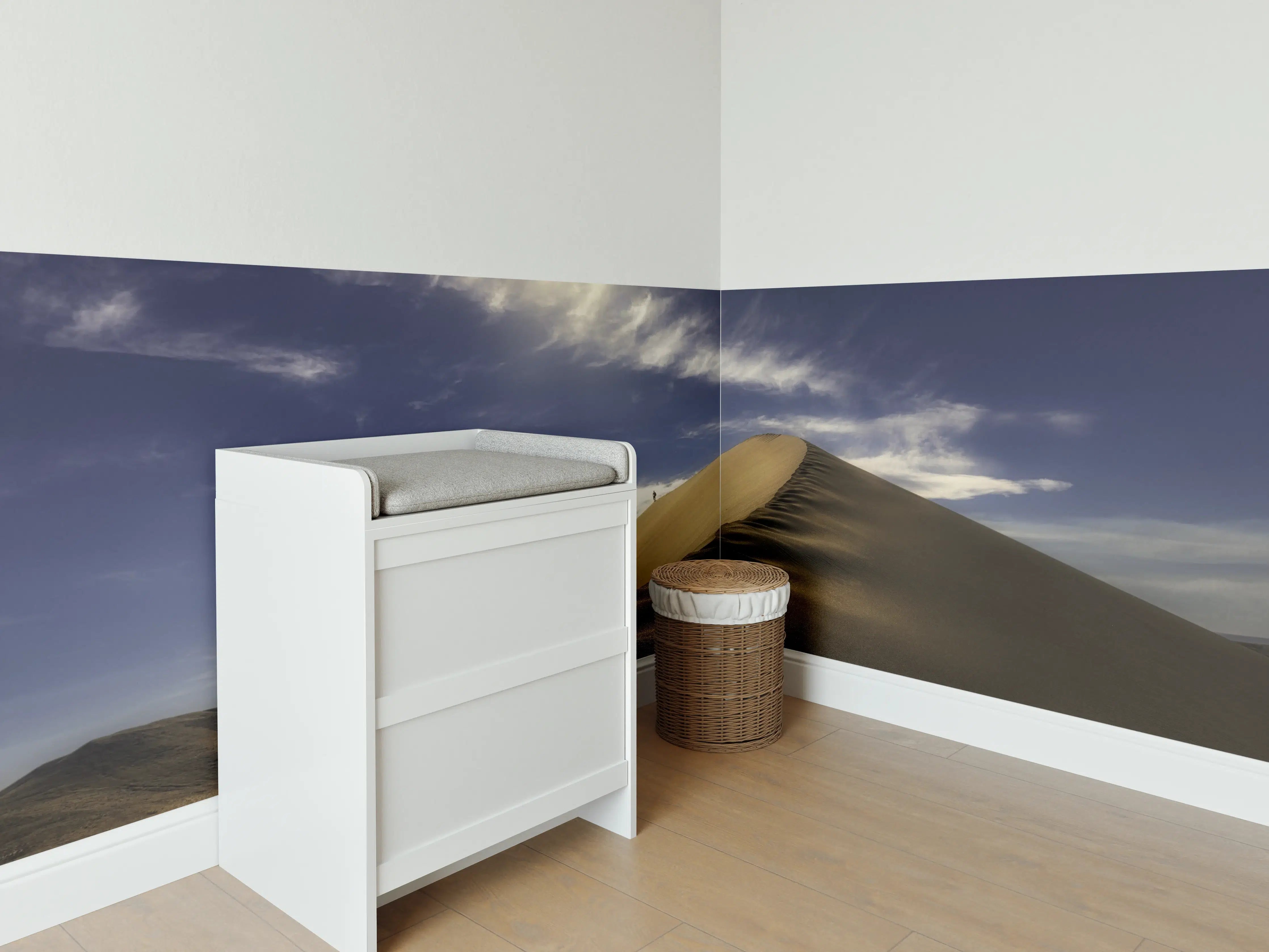 Babyzimmer Wandgestaltung - Wanderer in der Wüste