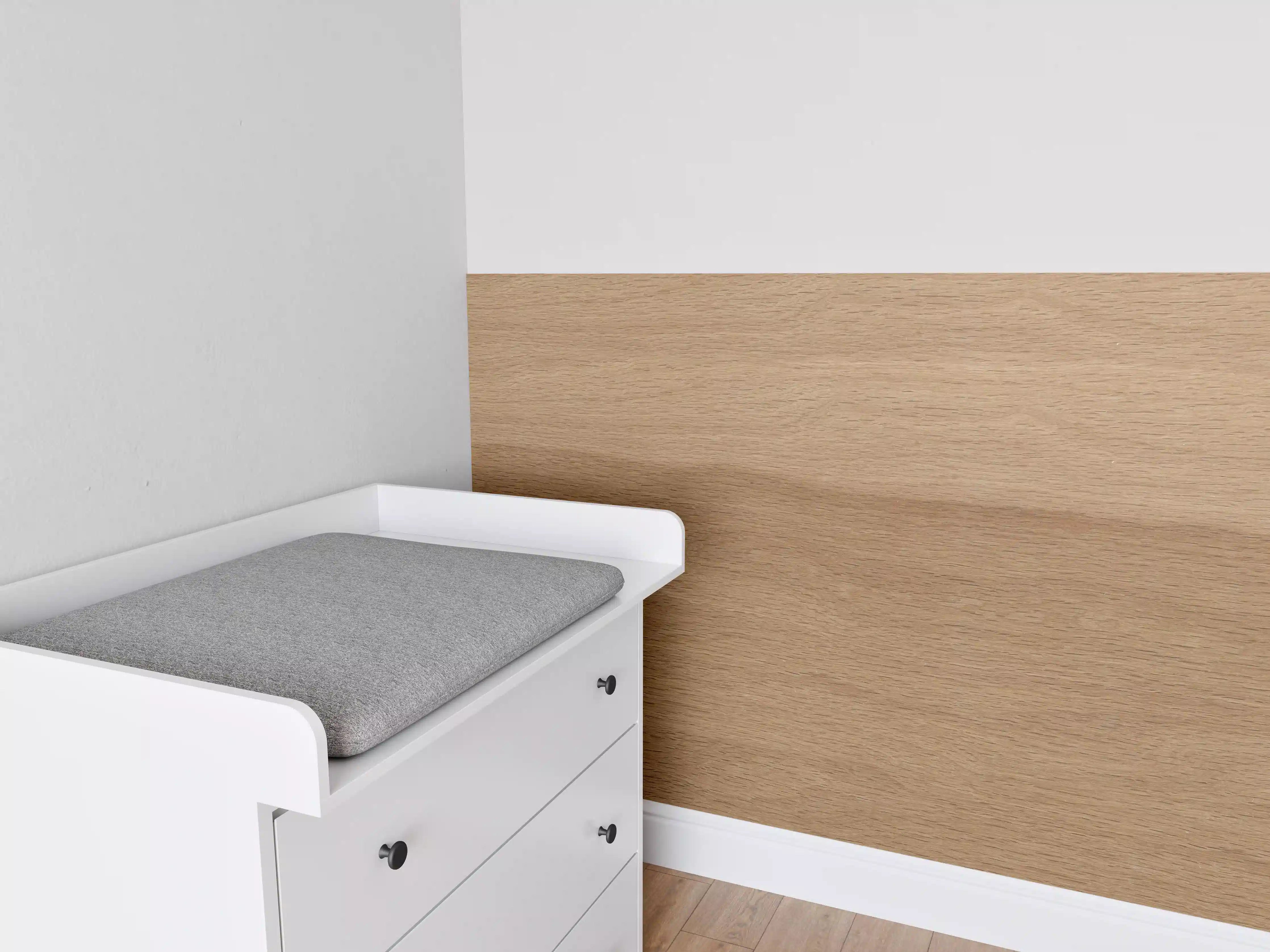 Babyzimmer Wandgestaltung - Warmbraune Eichenholz-Textur