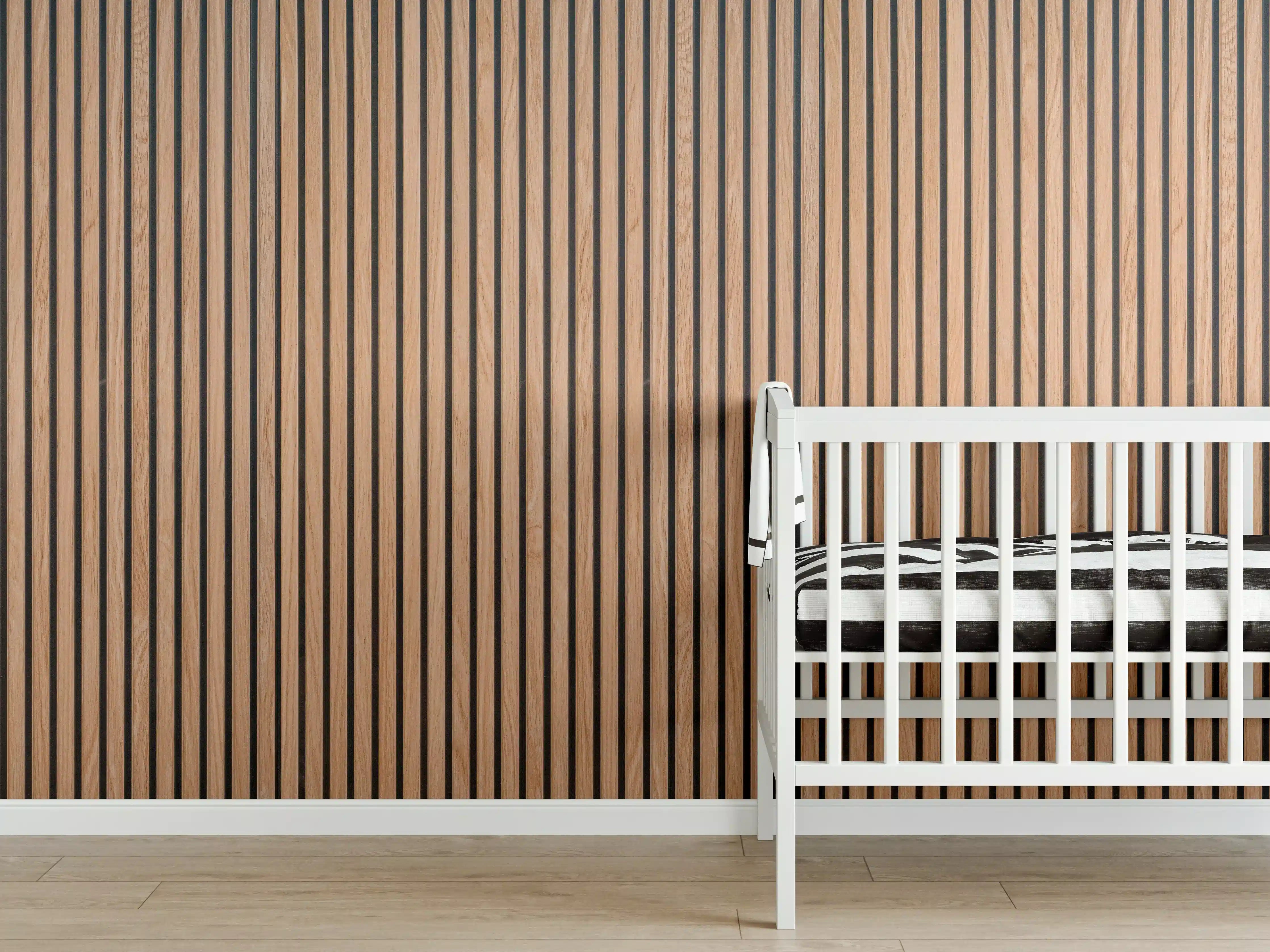 Babyzimmer Wandgestaltung - Warme Holzlamellen