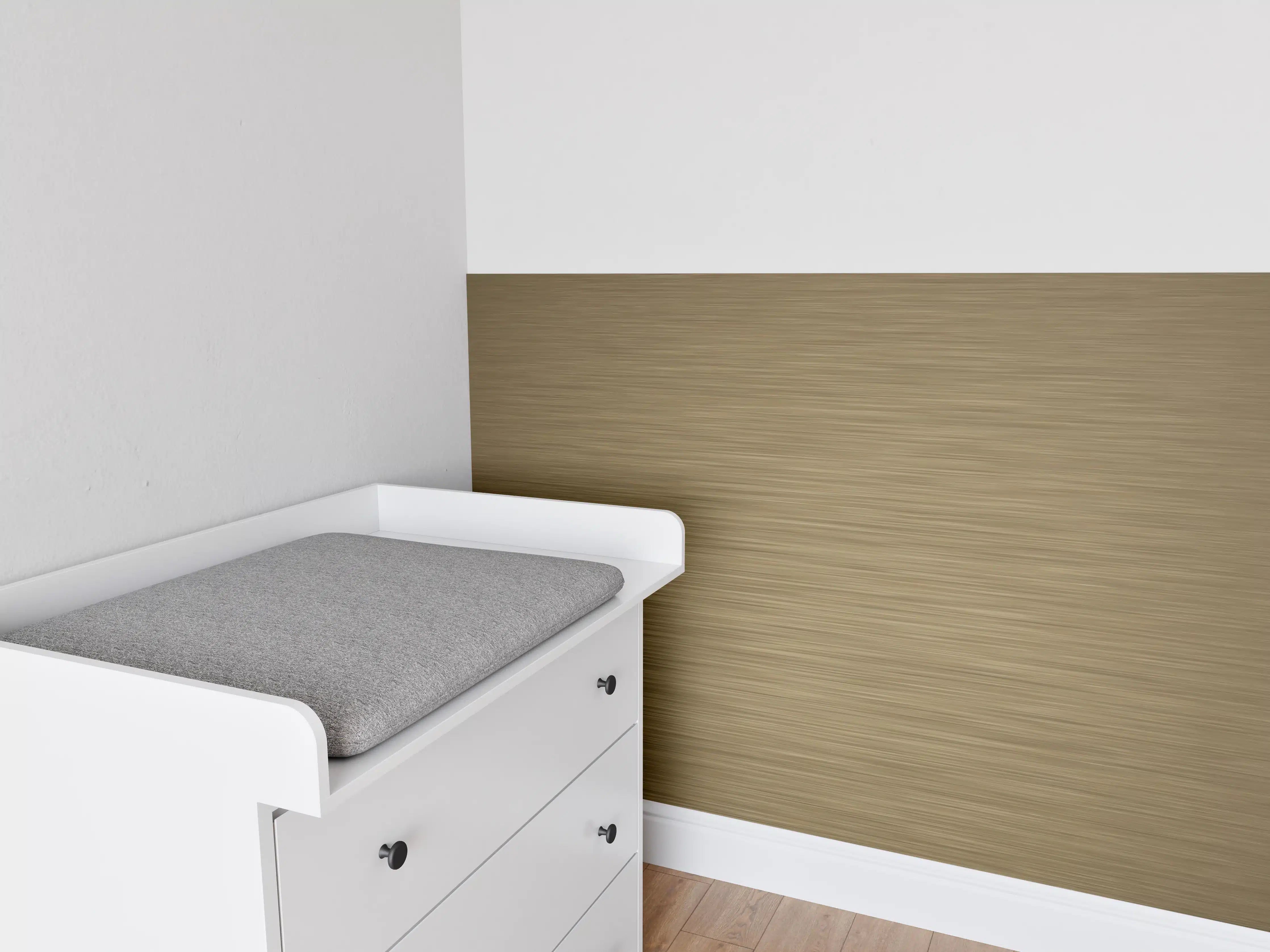 Babyzimmer Wandgestaltung - Warme Holzmaserung auf Gold-Beige