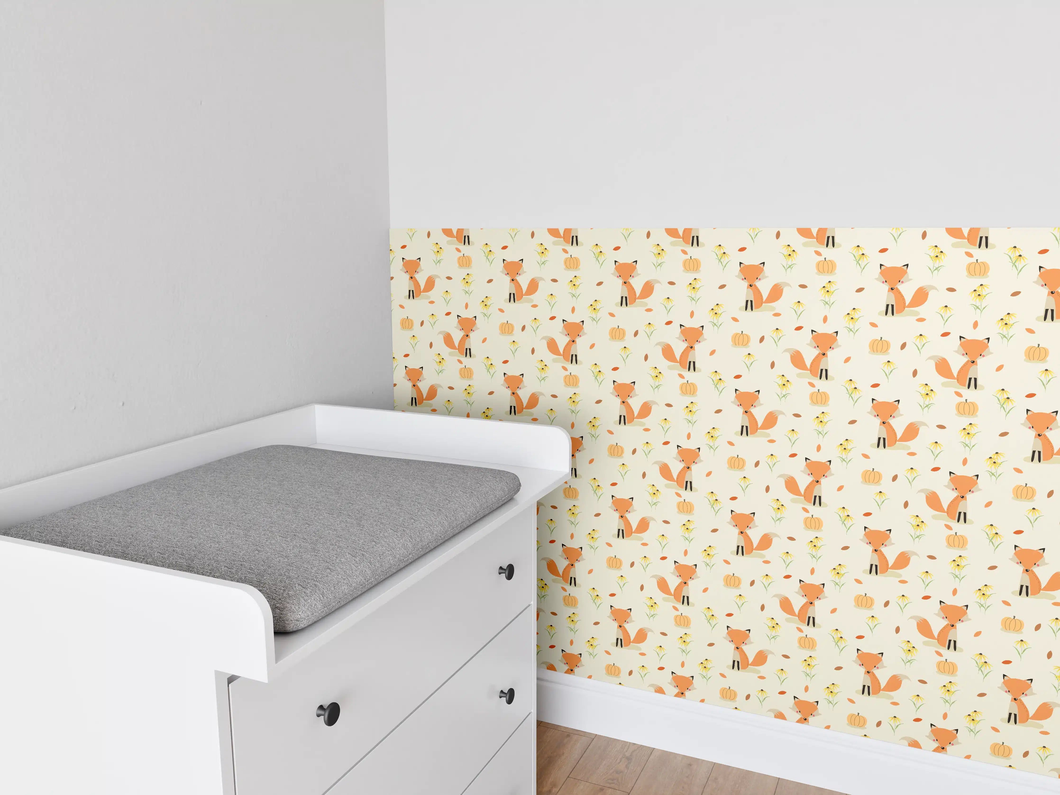 Babyzimmer Wandgestaltung - Warmer Herbstwald mit bunten Blättern