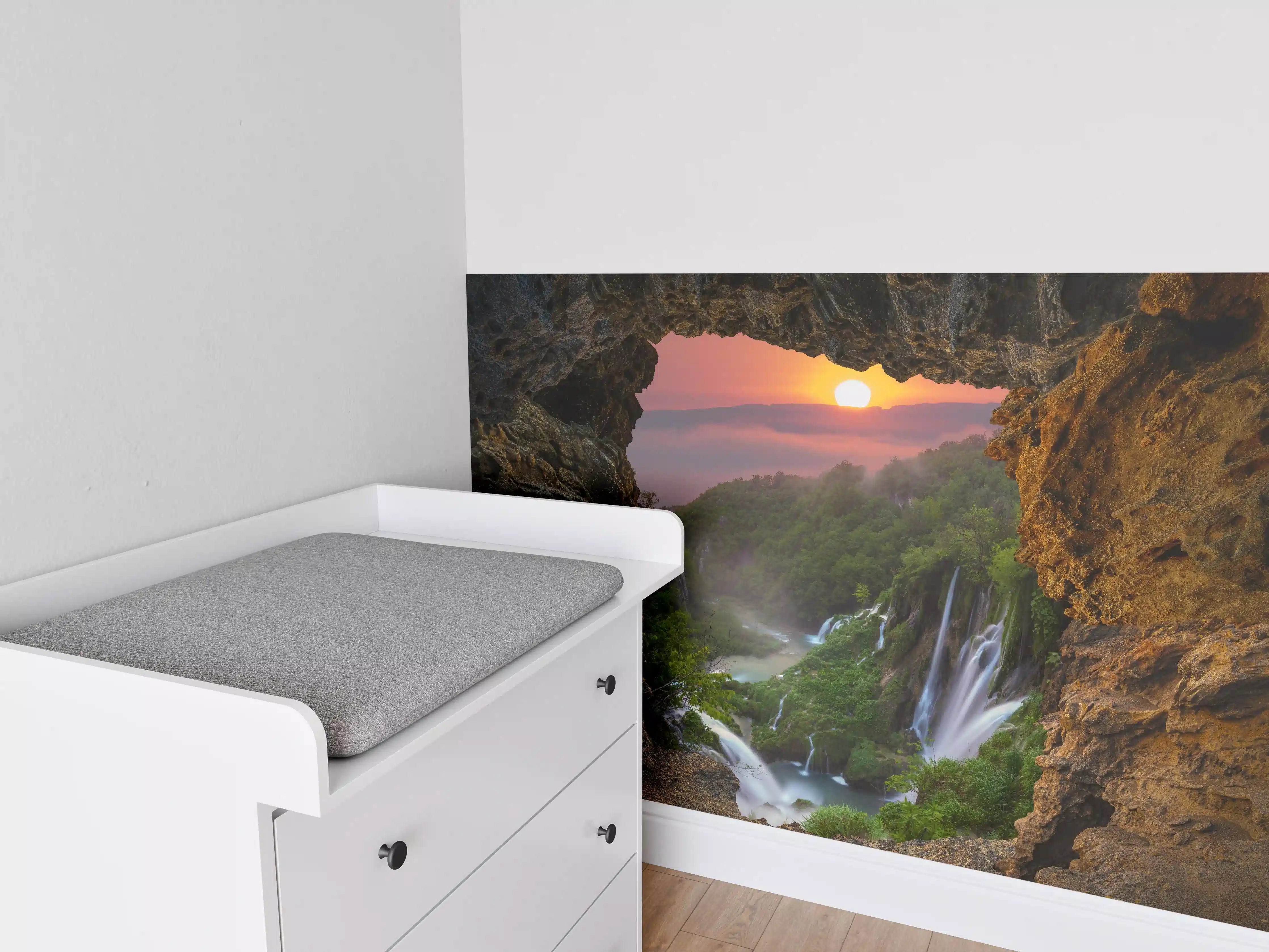 Babyzimmer Wandgestaltung - Wasserfall im Nationalpark Plitvicer Seen bei Sonnenuntergang