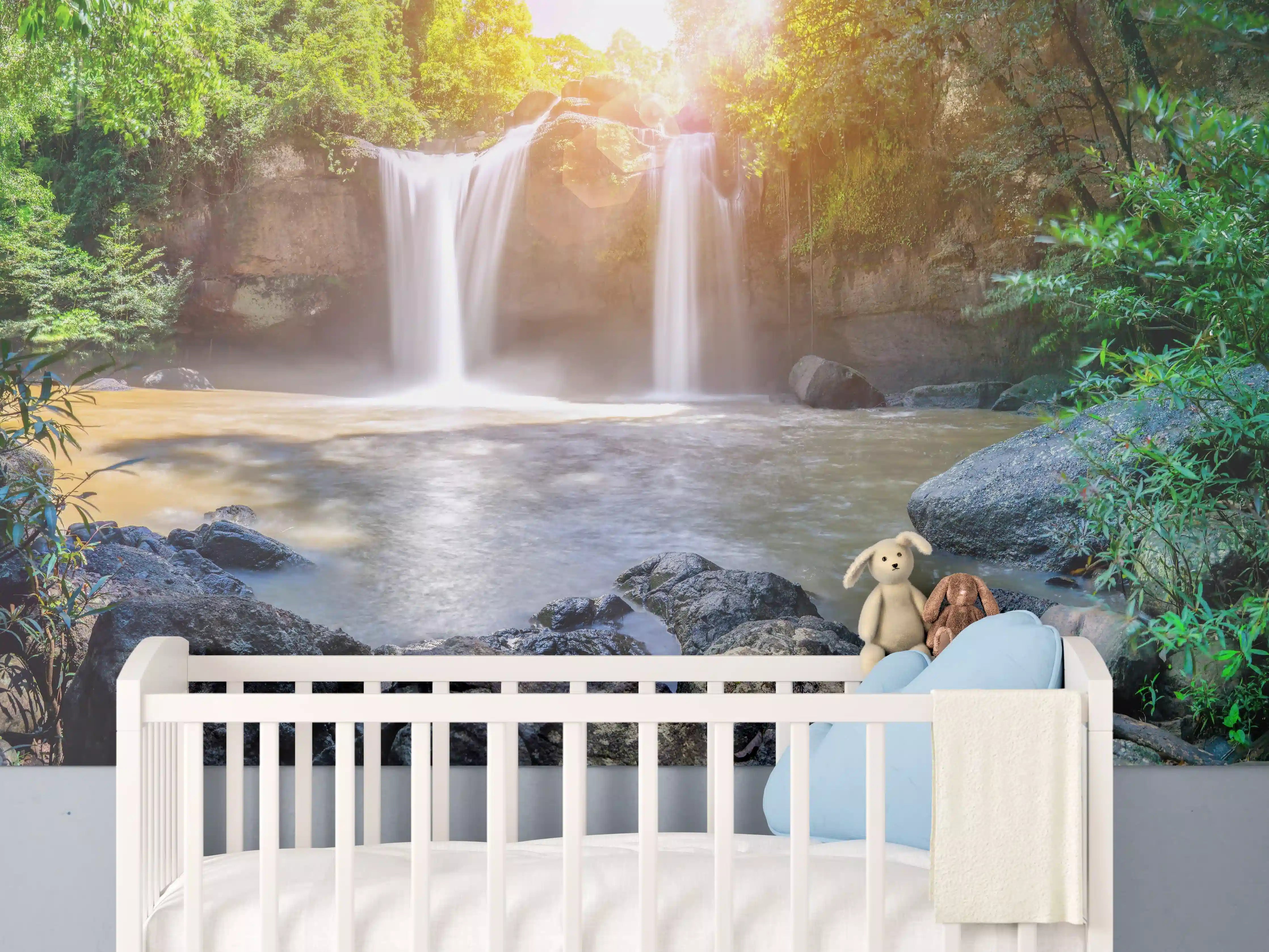 Babyzimmer Wandgestaltung - Wasserfall in Malaysia - Asien
