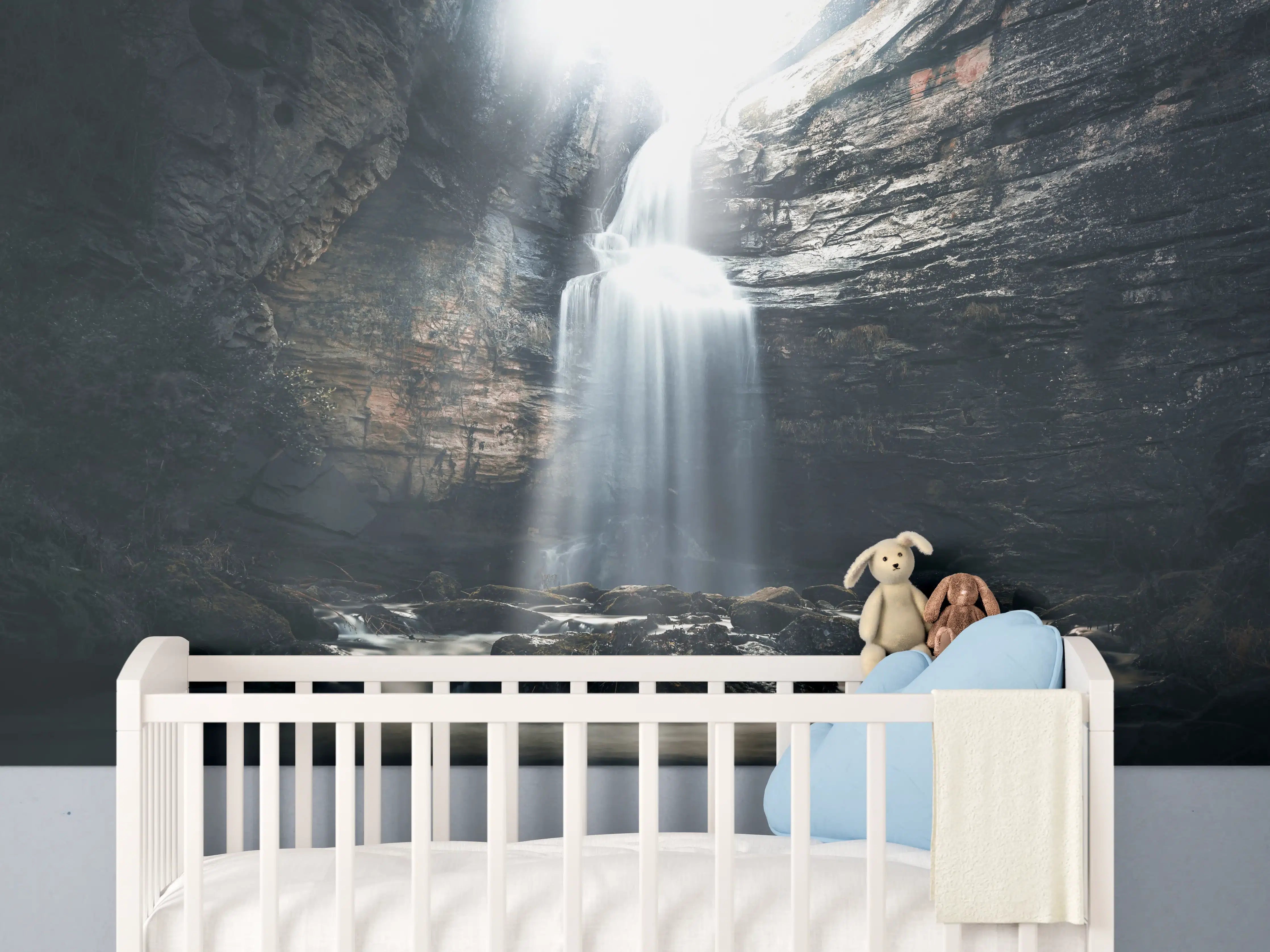 Babyzimmer Wandgestaltung - Wasserfall in geheimnisvoller Schlucht