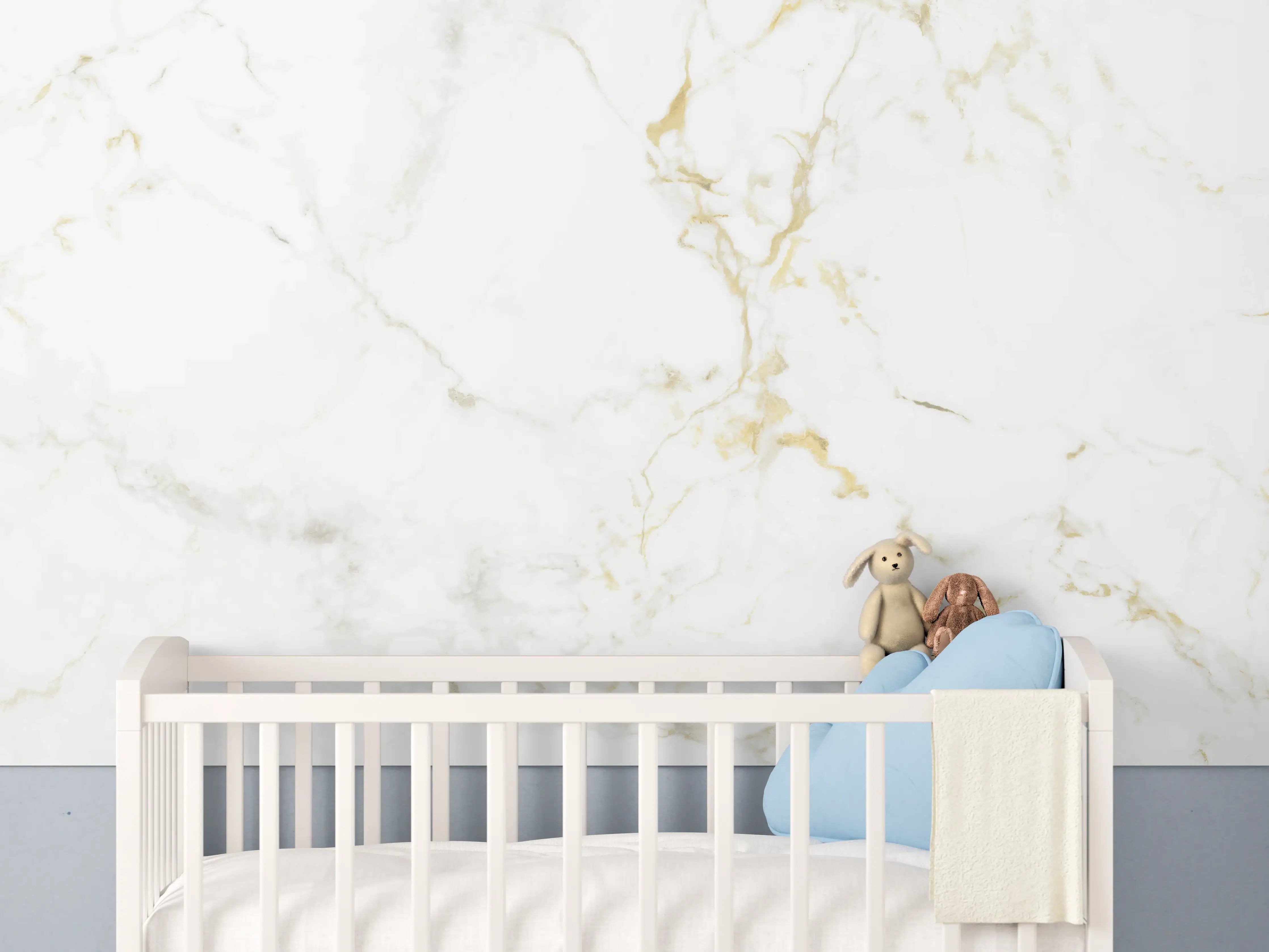 Babyzimmer Wandgestaltung - Weiße Marmor-Textur mitgoldenen Akzenten