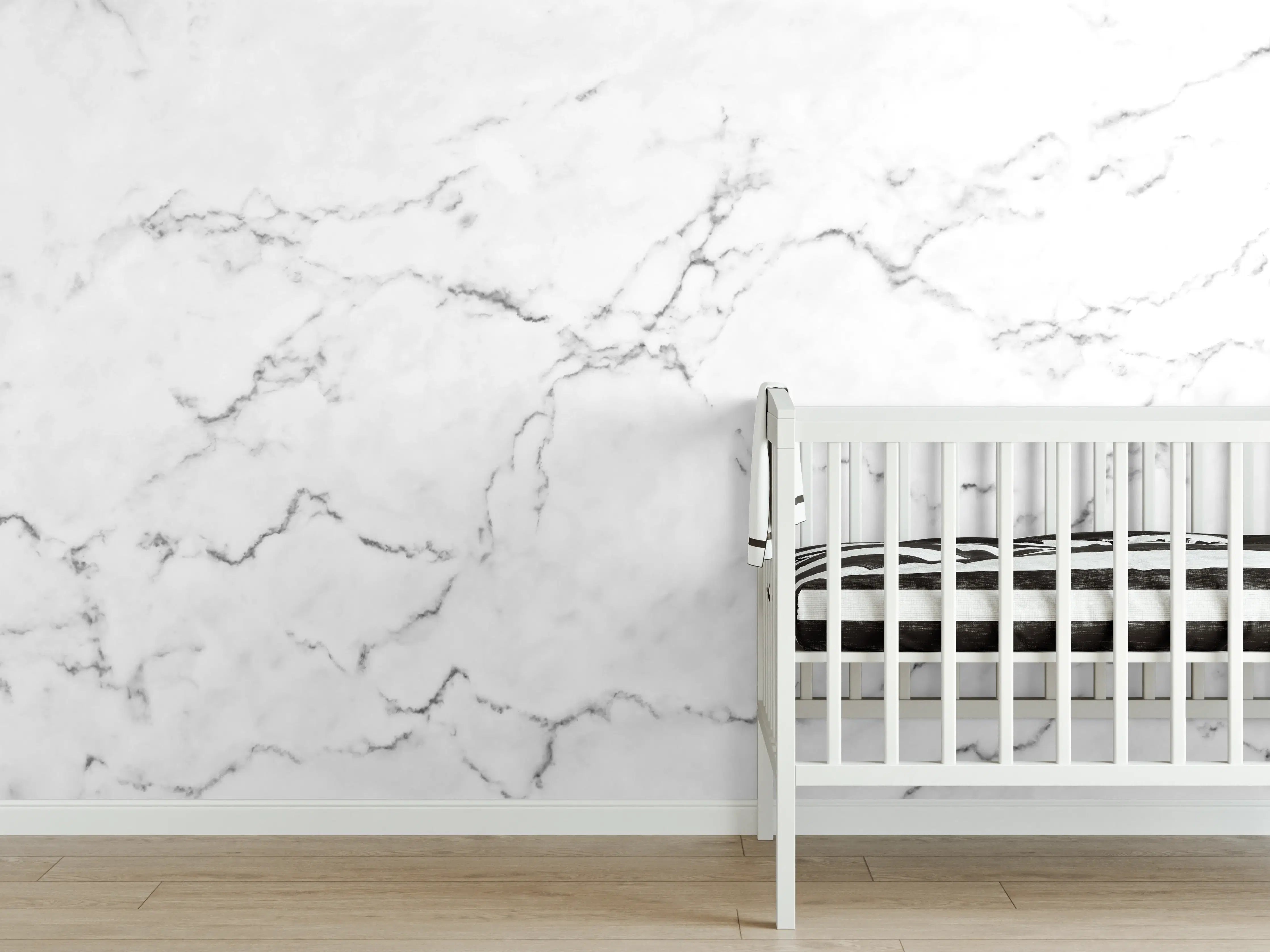 Babyzimmer Wandgestaltung - Weiße Marmorstruktur mit grauen Adern