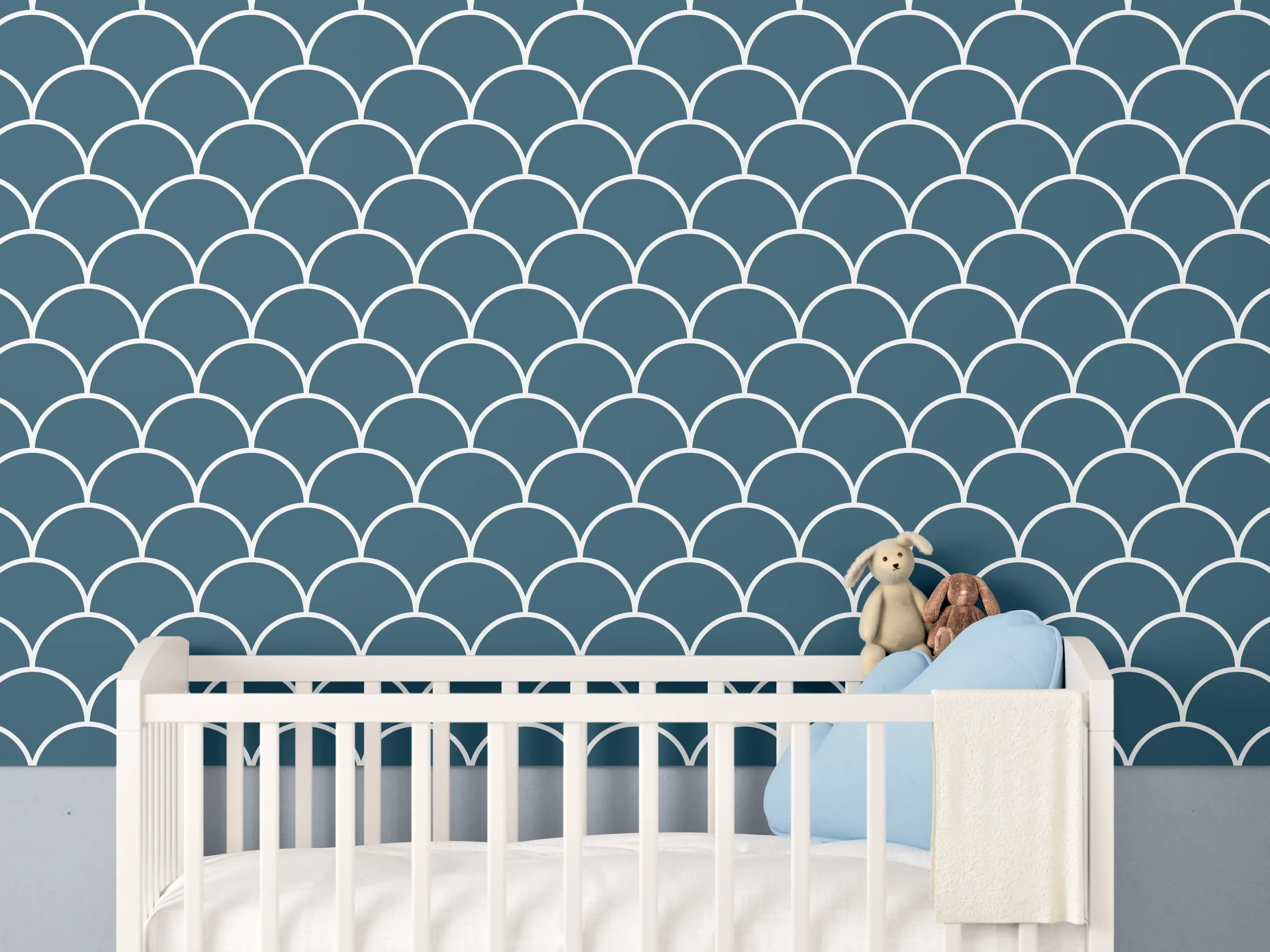 Babyzimmer Wandgestaltung - Weiße Marmortextur mit zarten Grauläufen