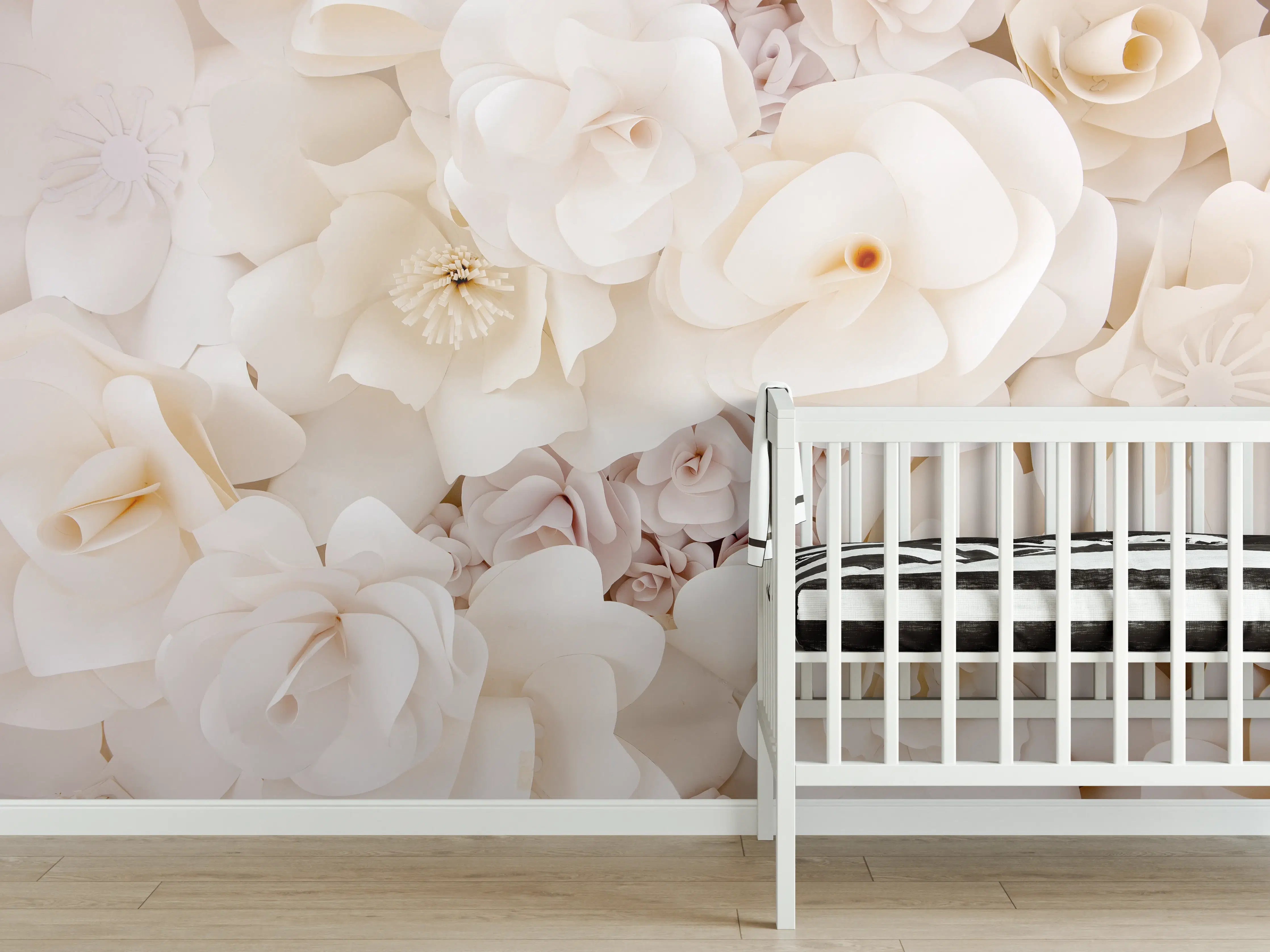 Babyzimmer Wandgestaltung - Weiße Papierblumen