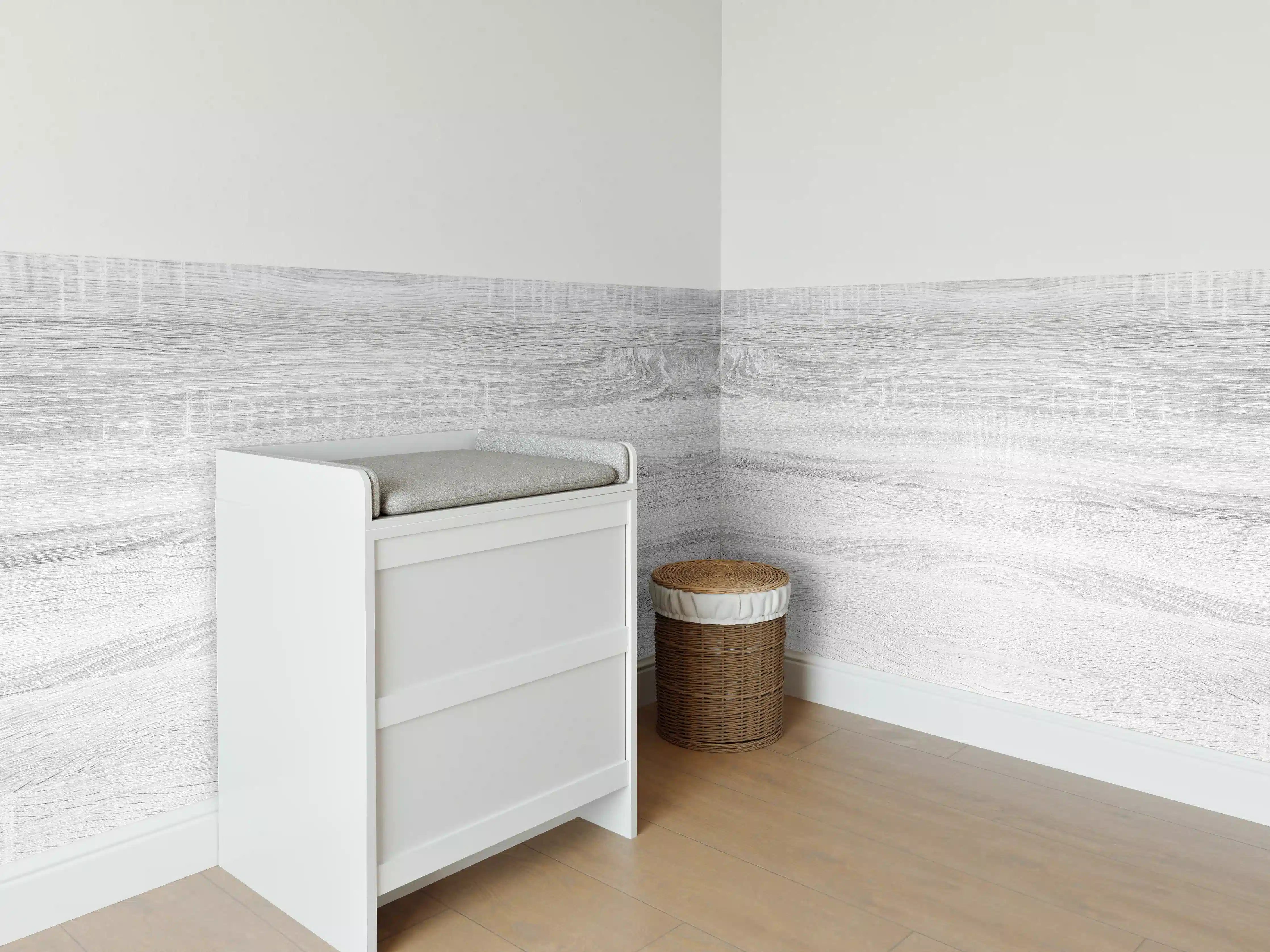 Babyzimmer Wandgestaltung - Weiße helle verwitterte Holztextur