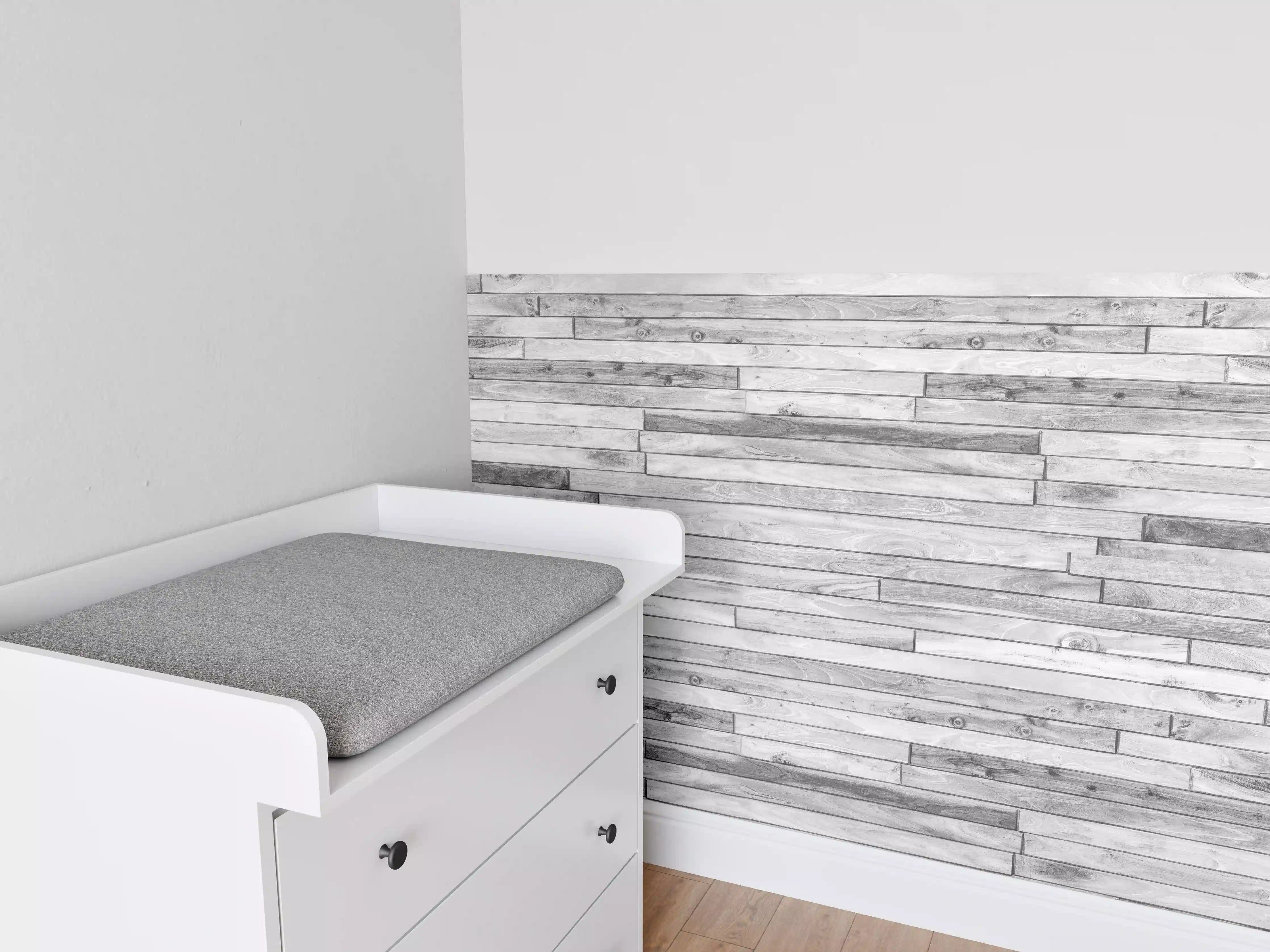 Babyzimmer Wandgestaltung - Weiße kleine Kiefernholzstücke