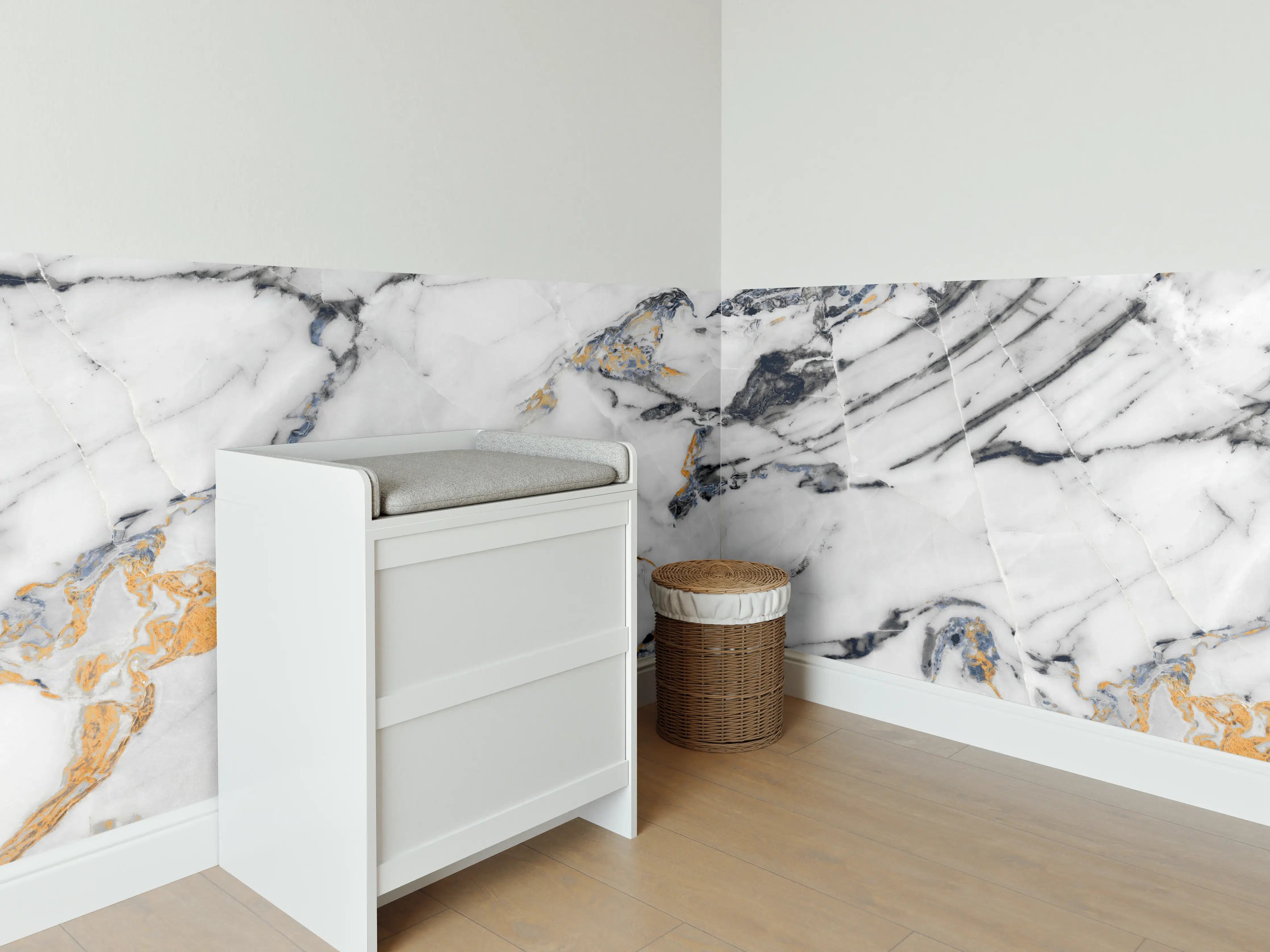 Babyzimmer Wandgestaltung - Weißer Carrara Statuario Marmor