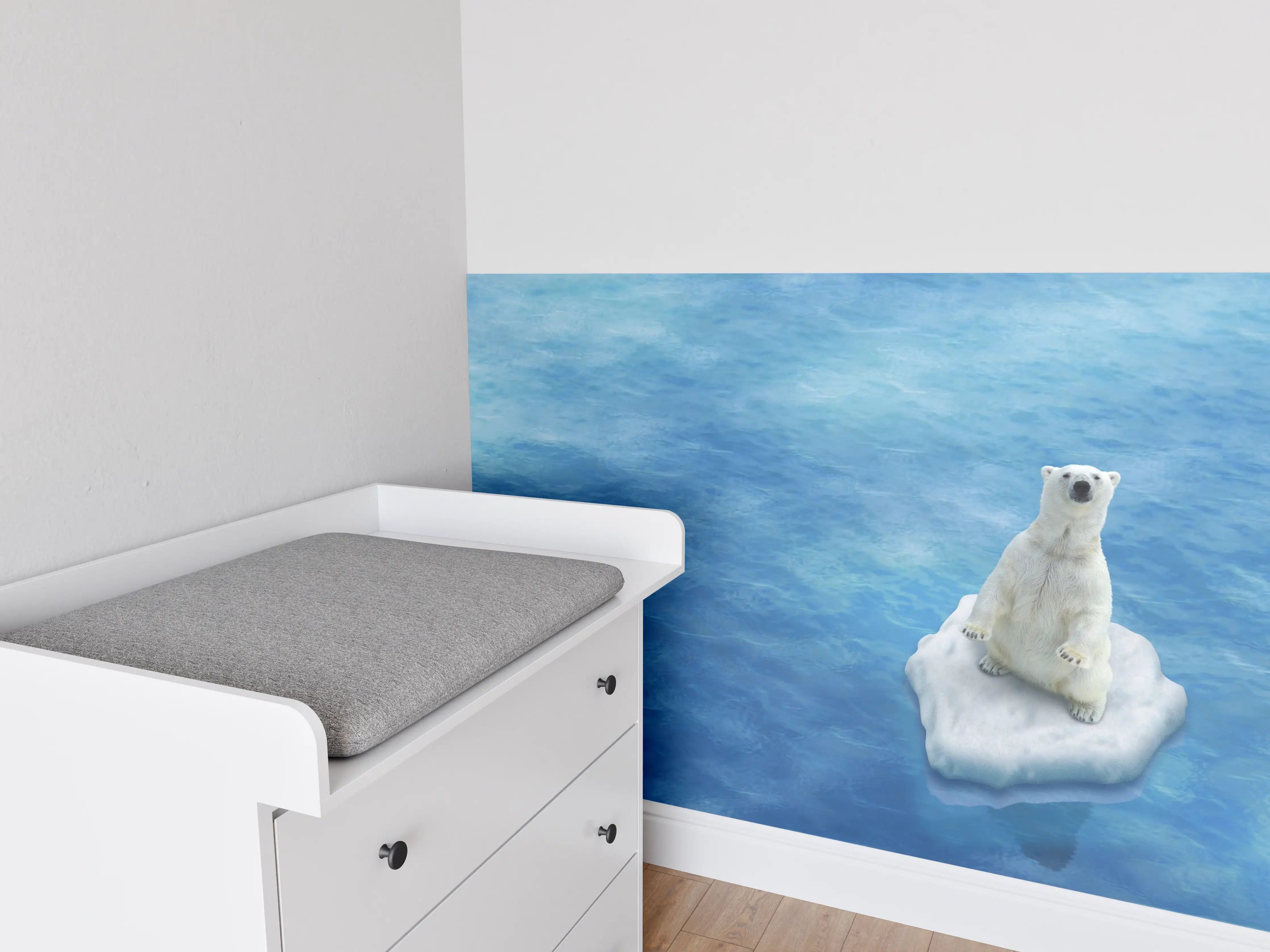 Babyzimmer Wandgestaltung - Weißer Eisbär treibend auf Eisscholle