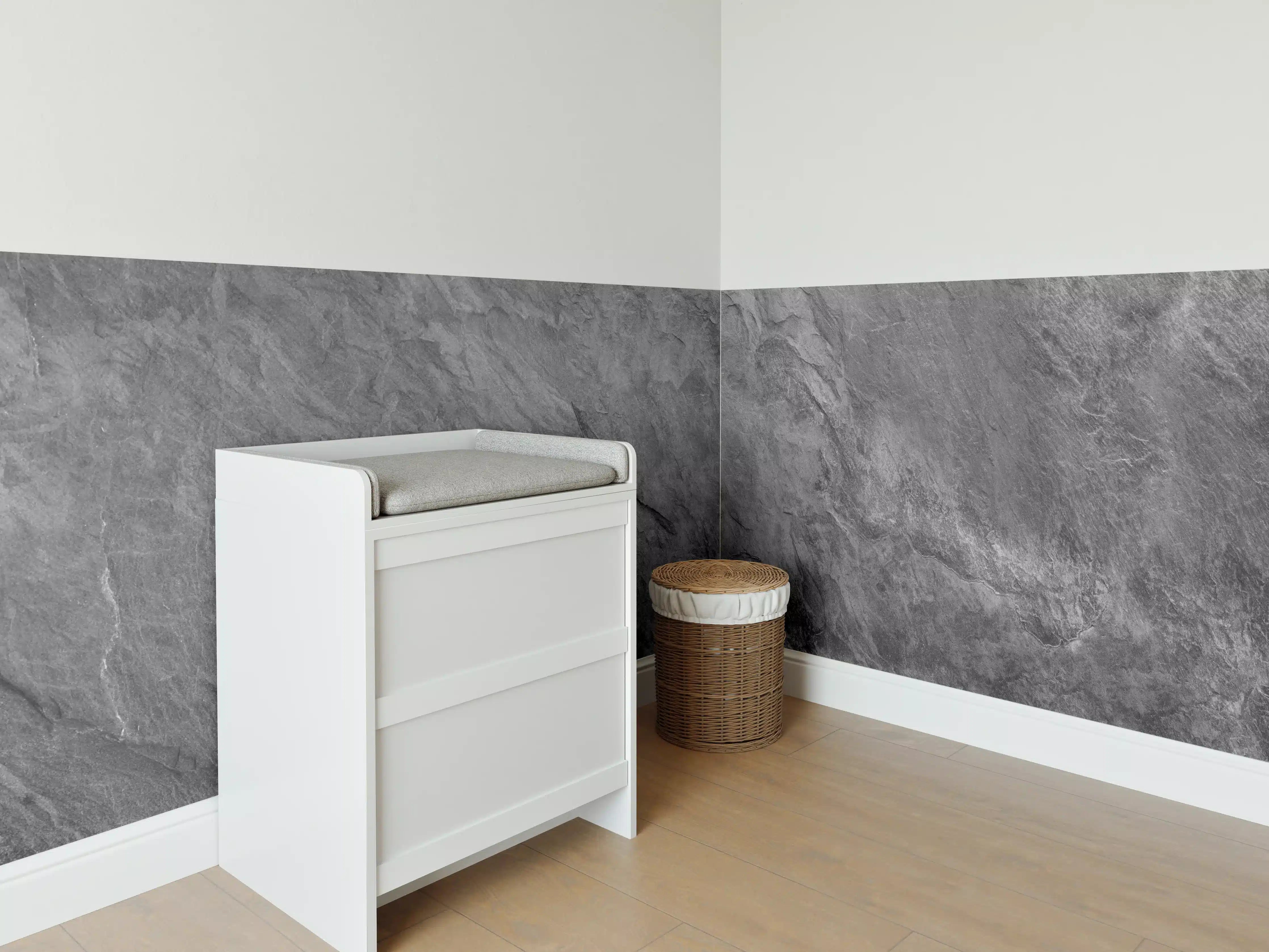 Babyzimmer Wandgestaltung - Weißer Grauton mit strukturierter Oberfläche