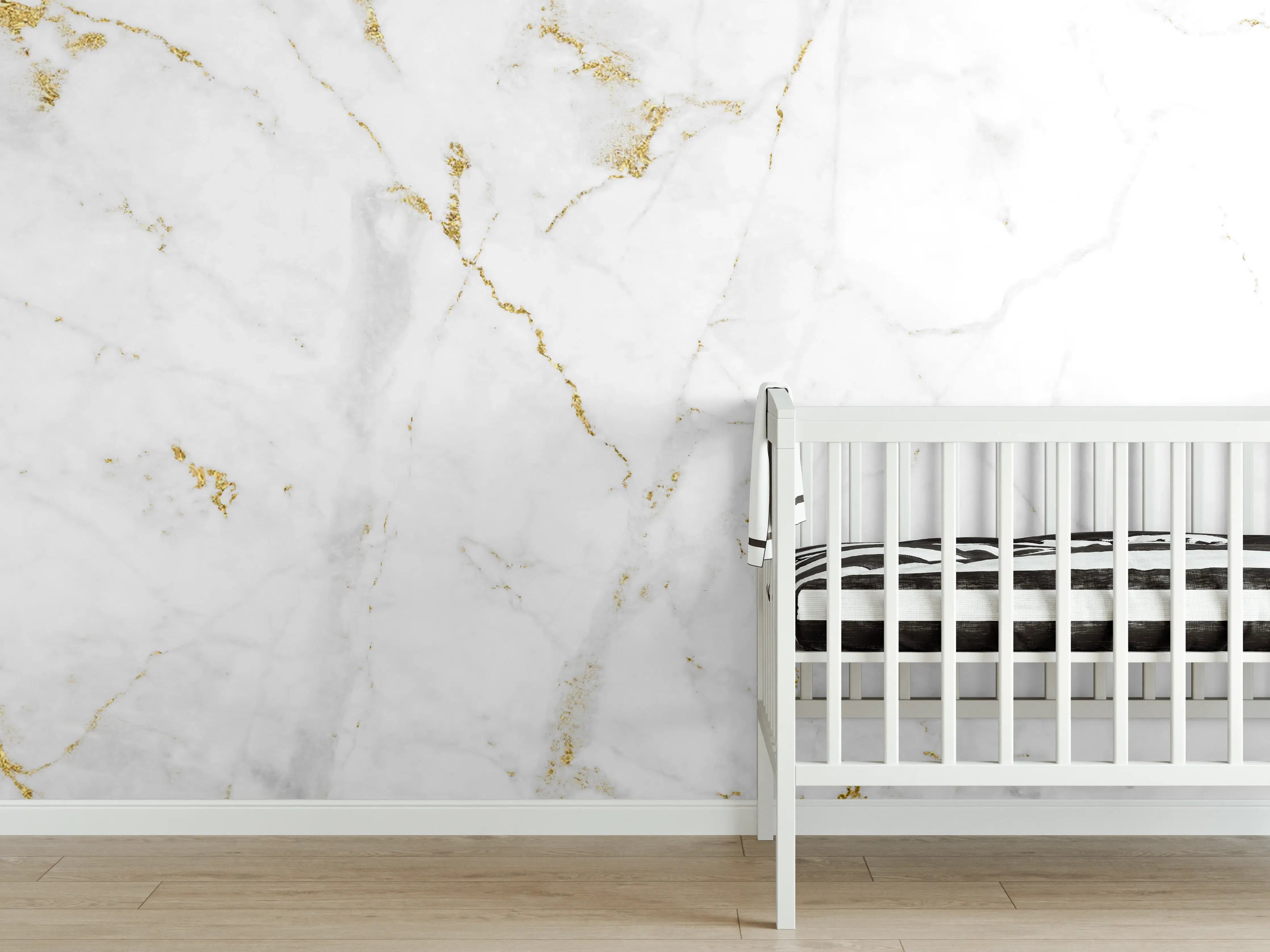 Babyzimmer Wandgestaltung - Weißer Marmor mit goldenen Adern