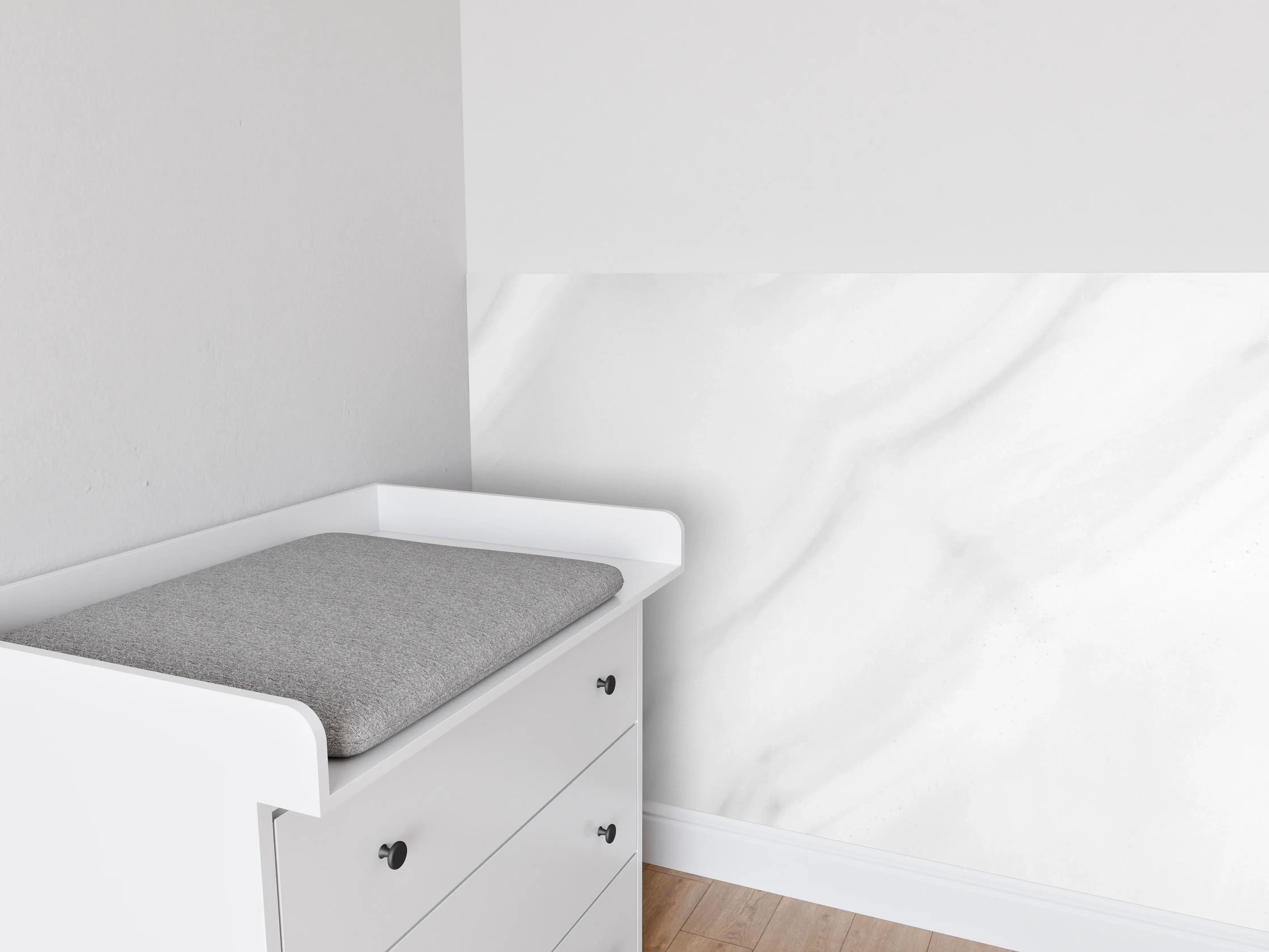 Babyzimmer Wandgestaltung - Weißer polierter Marmor