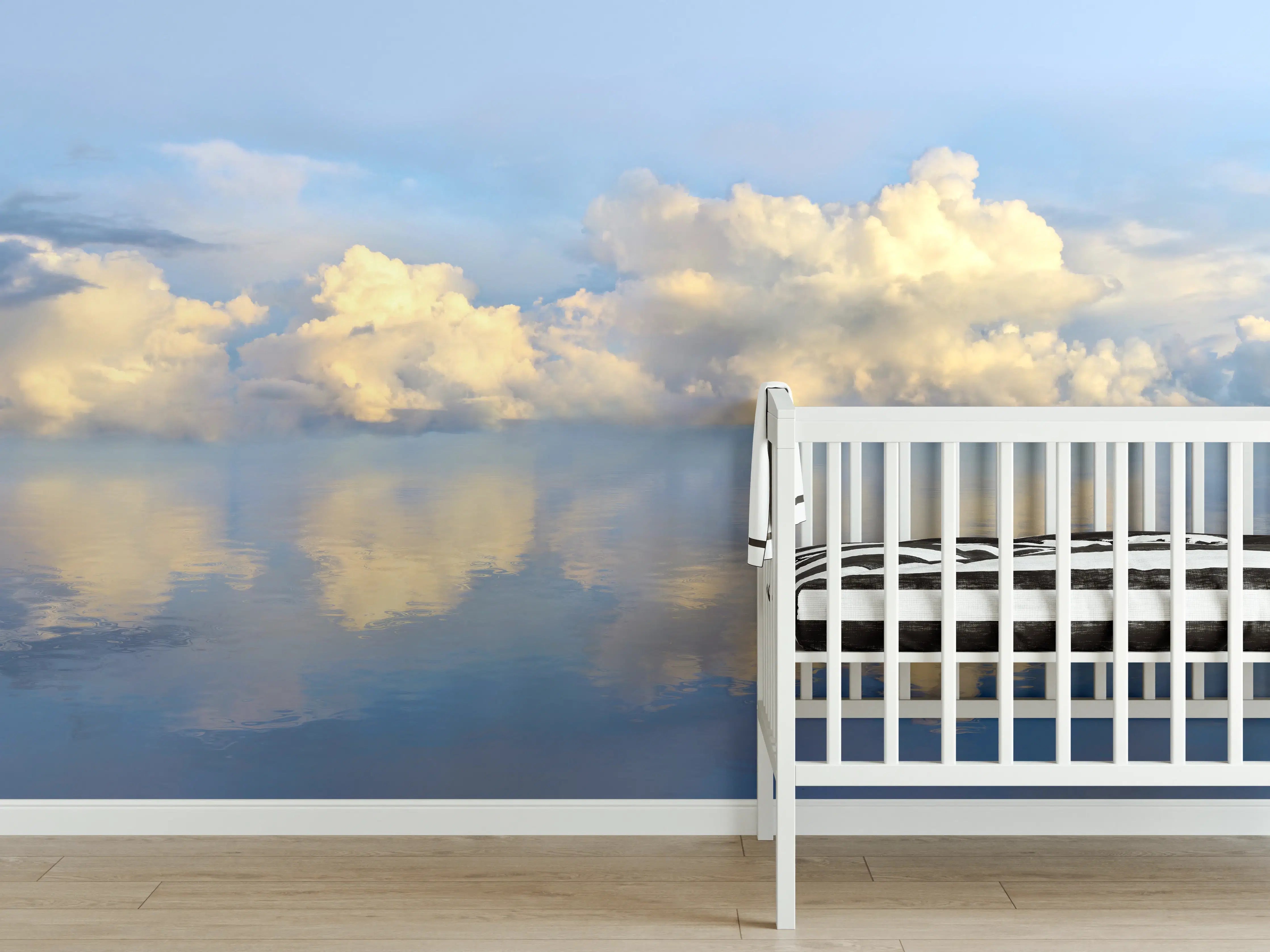 Babyzimmer Wandgestaltung - Wolkenmeer mit spiegelnder Wasseroberfläche