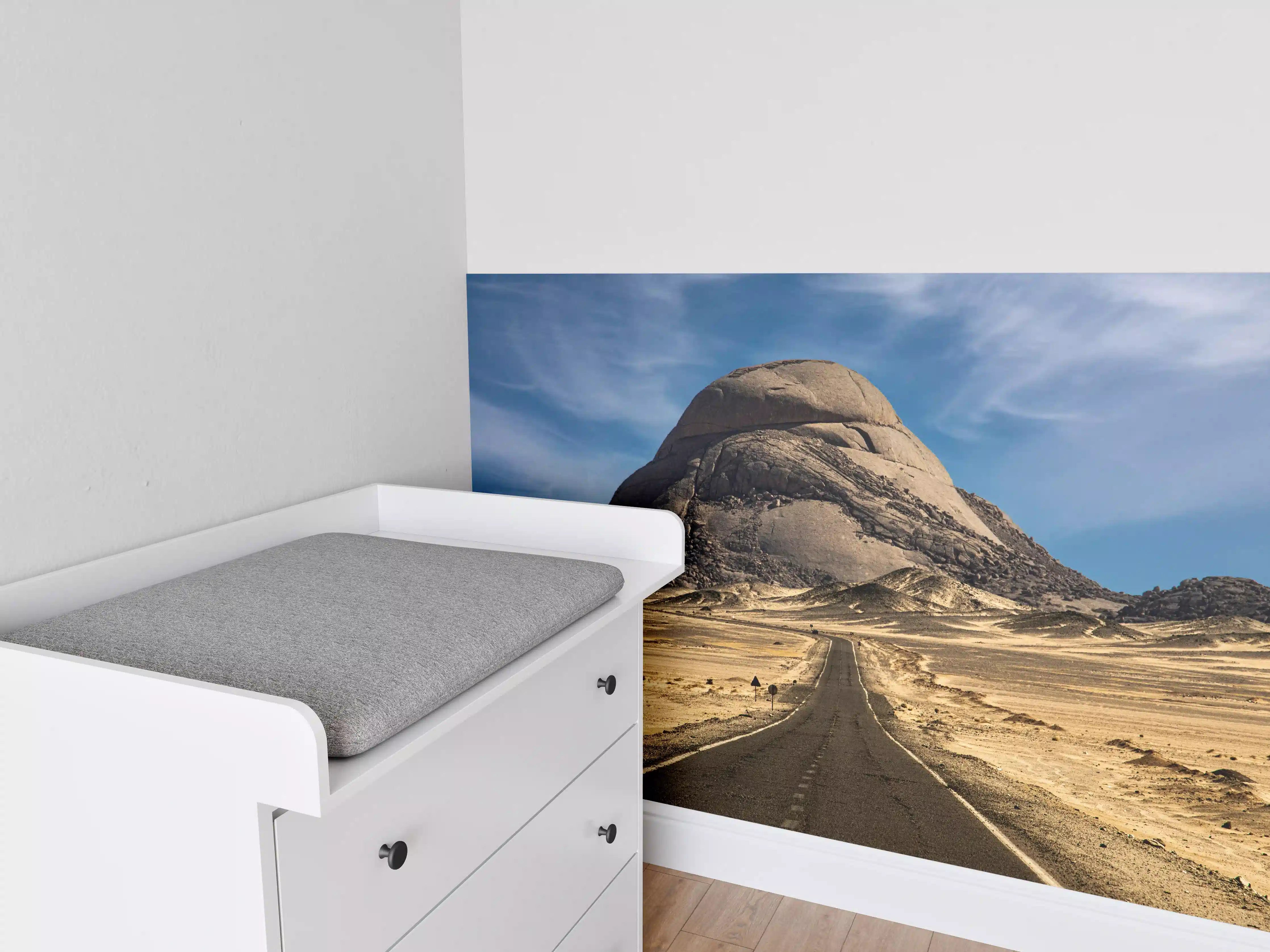 Babyzimmer Wandgestaltung - Wüstenweg zum Felsmassiv