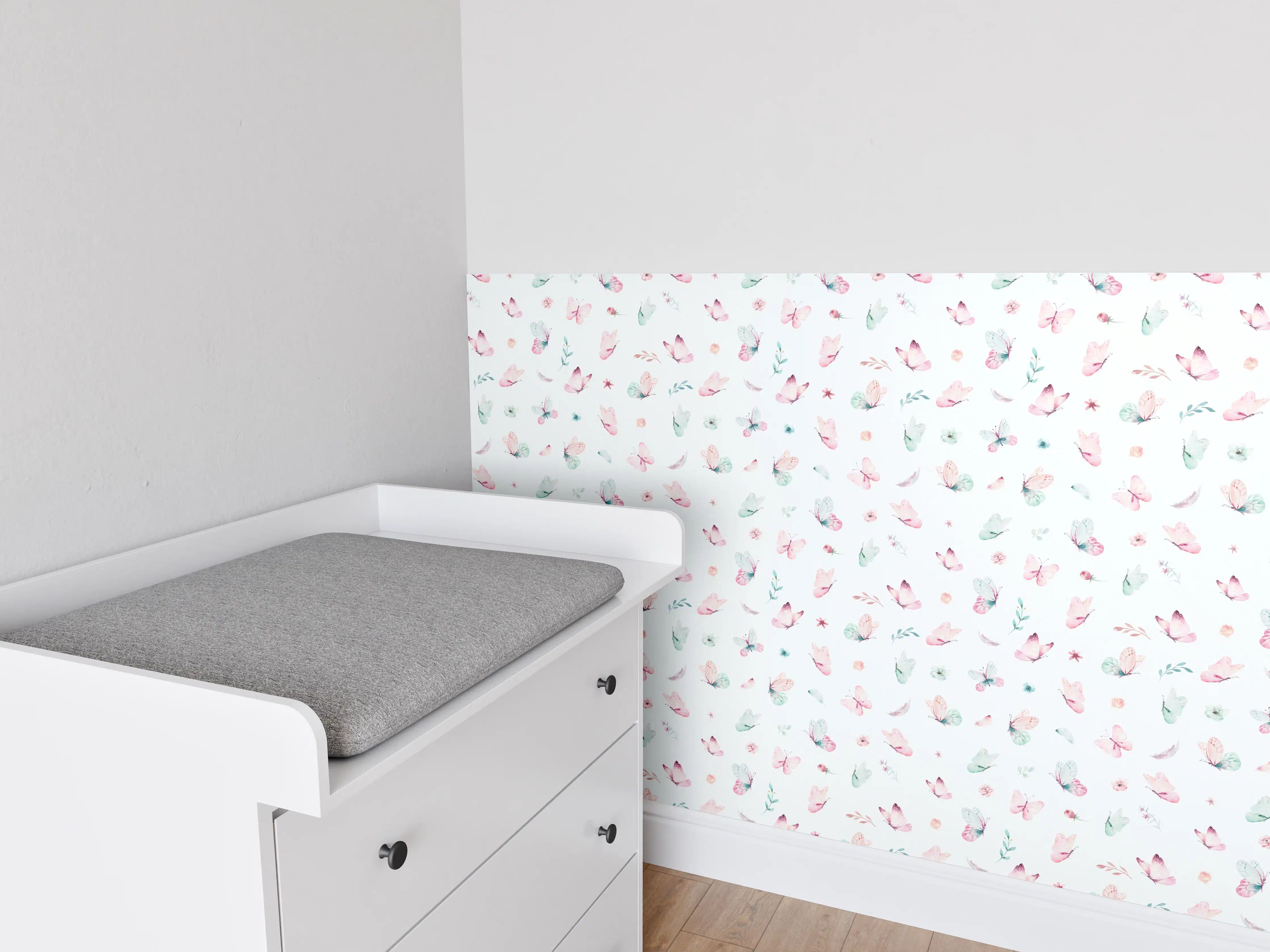 Babyzimmer Wandgestaltung - Zarte Blumenmuster in Hellrosa und Mint