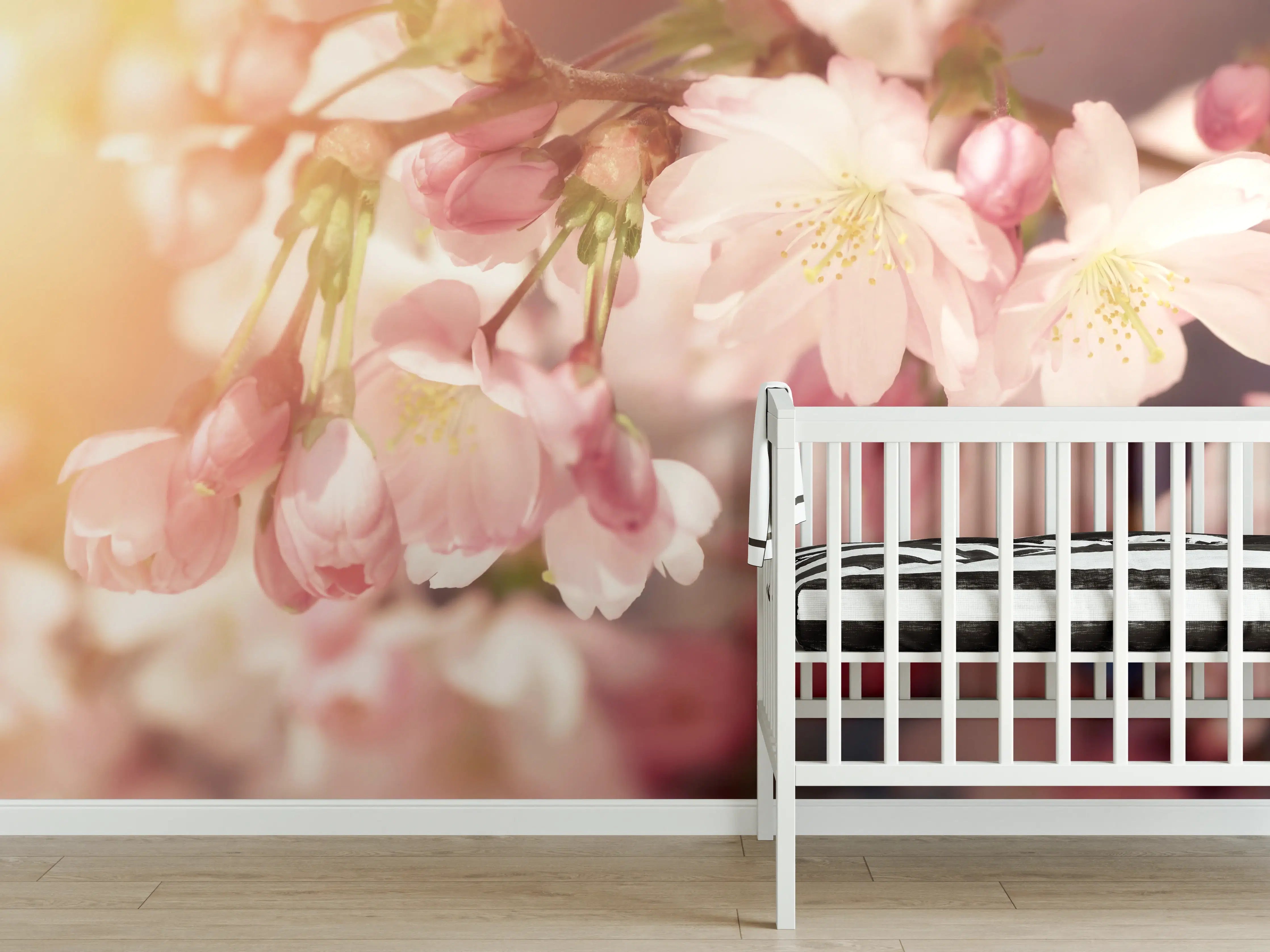Babyzimmer Wandgestaltung - Zarte Kirschblüten im Frühlingslicht