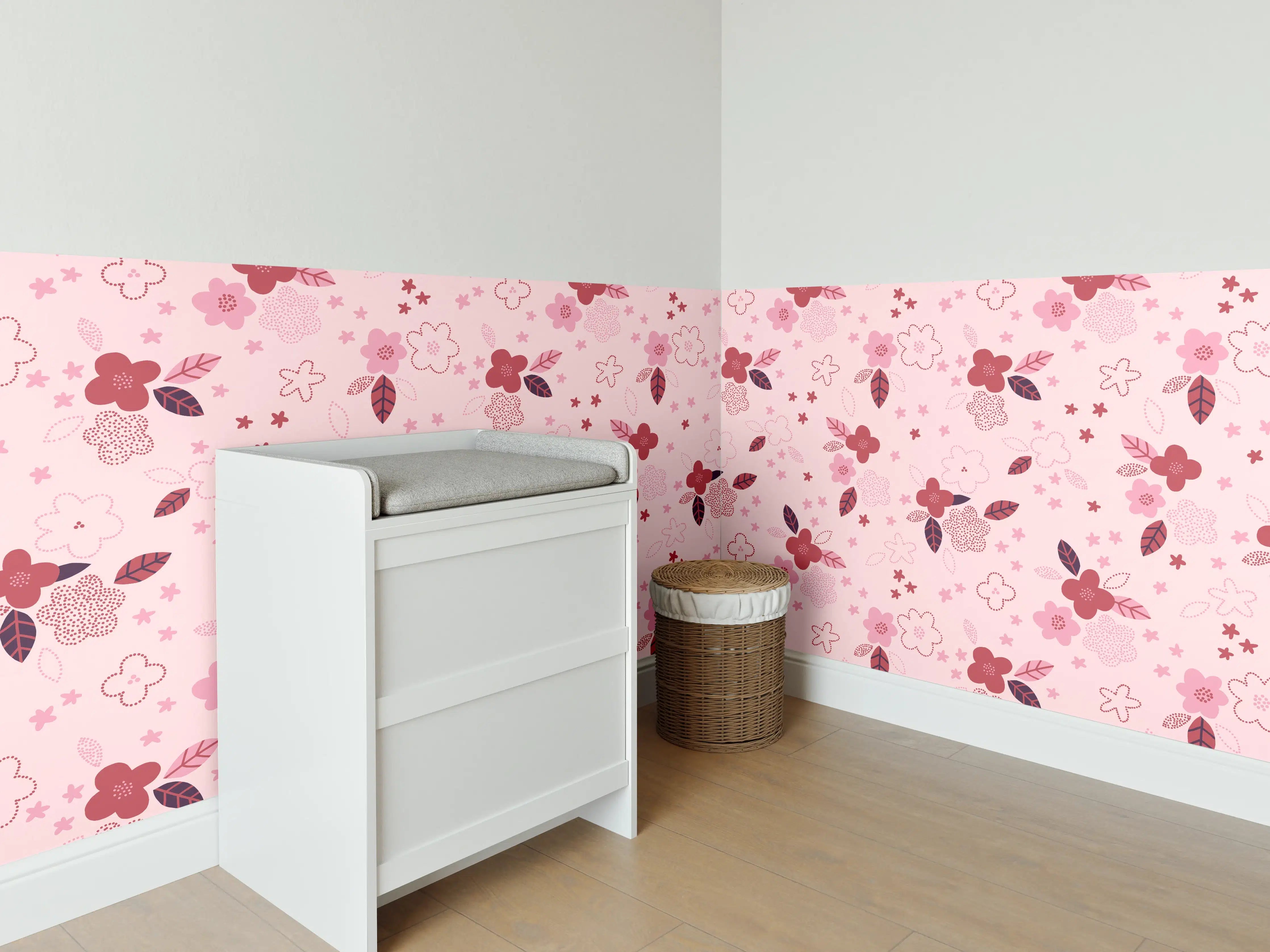 Babyzimmer Wandgestaltung - Zarte rosa Schmetterlingsmuster