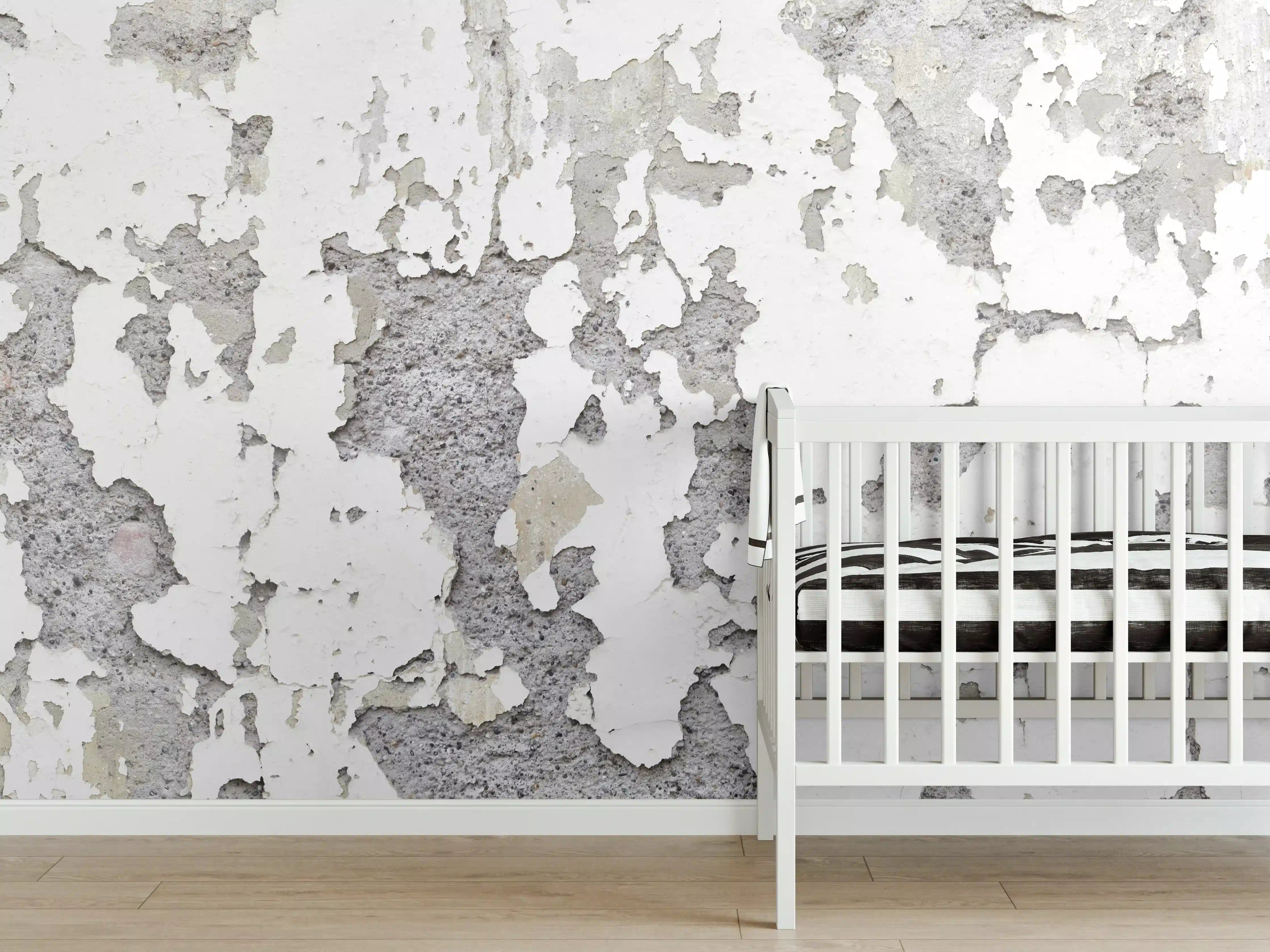 Babyzimmer Wandgestaltung - Zerplatze Fassade eines alten Hauses