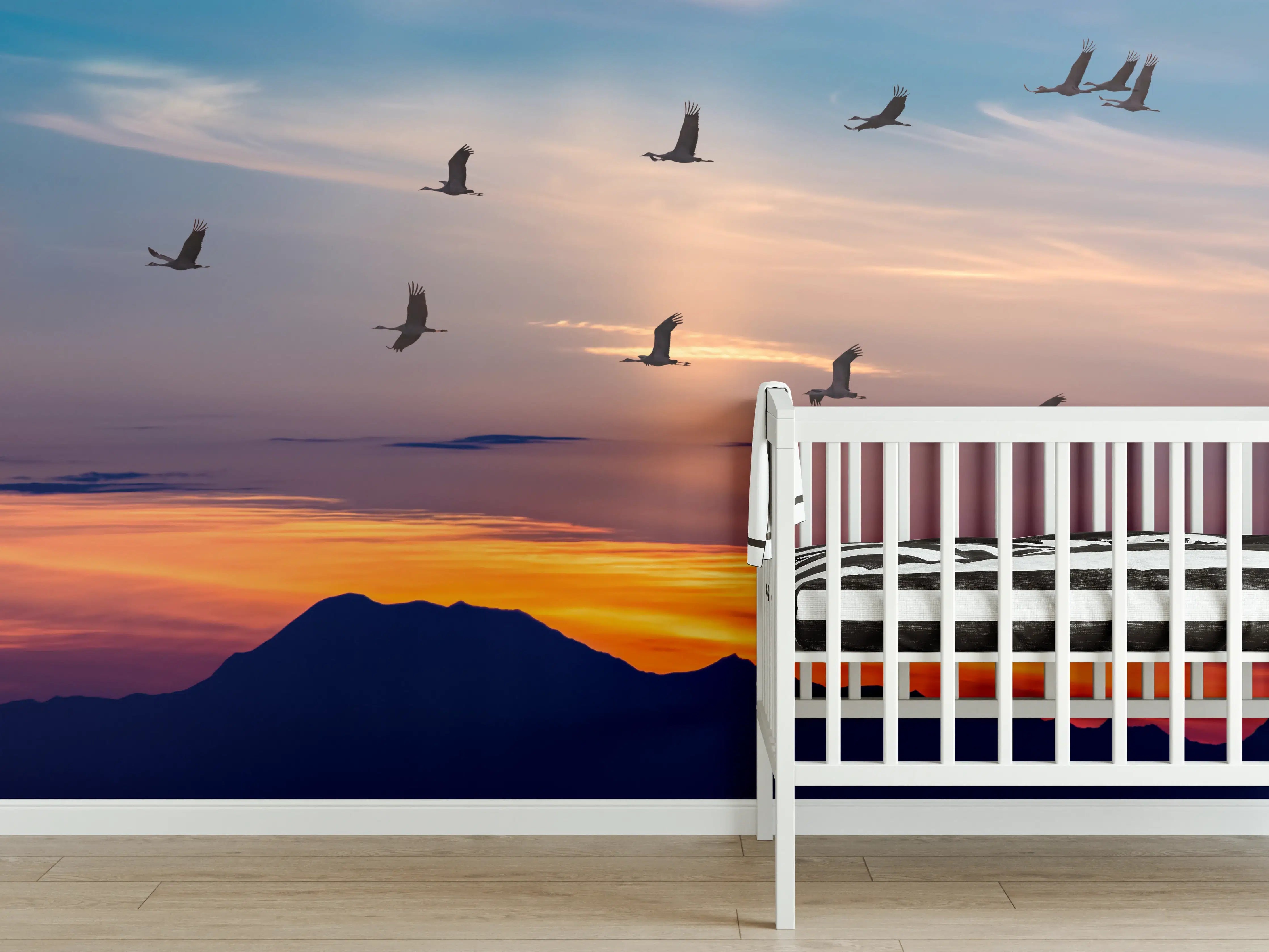 Babyzimmer Wandgestaltung - Zugvögel fliegen bei Sonnenuntergang