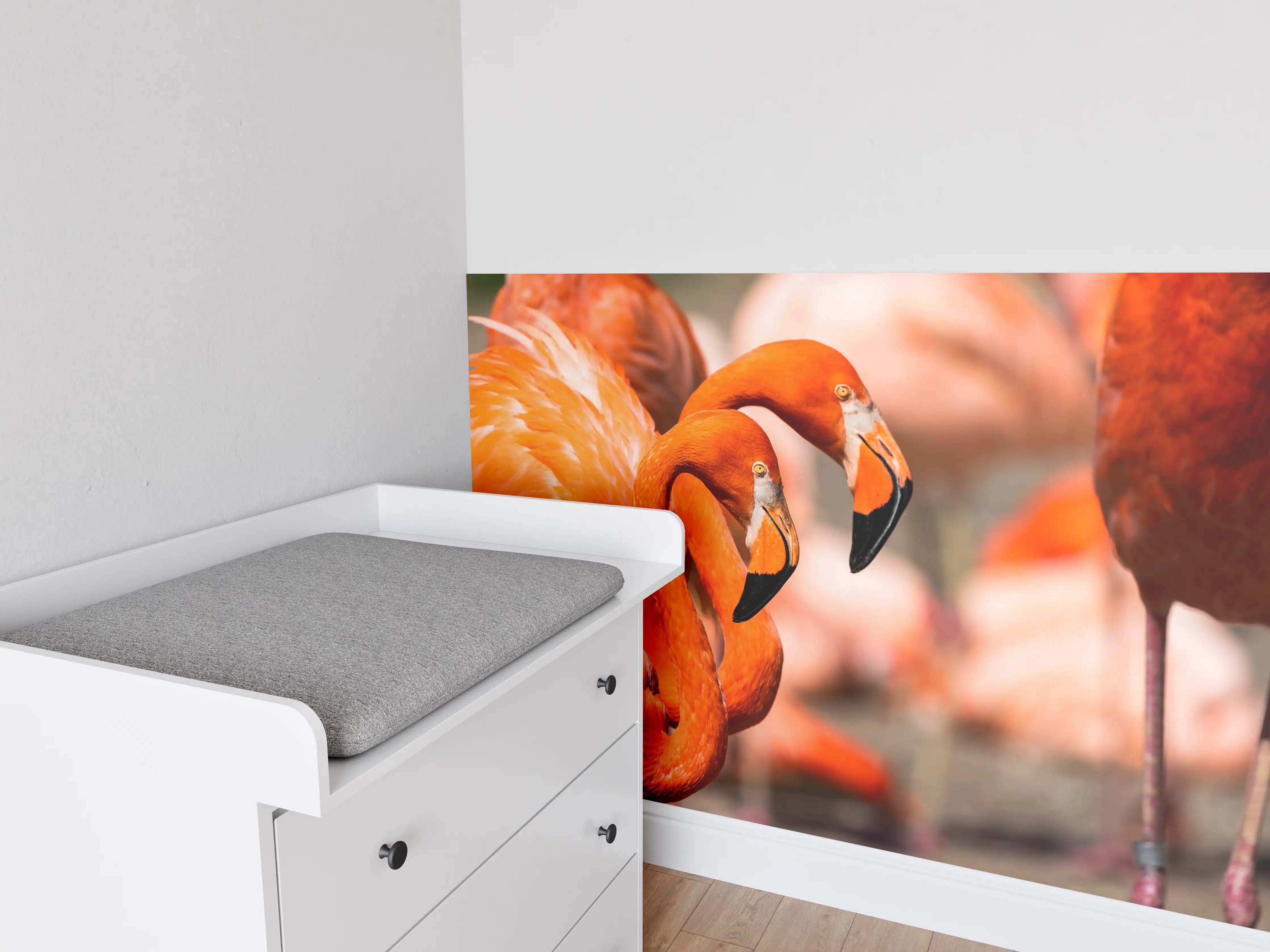 Babyzimmer Wandgestaltung - Zwei Flamingos in der Herde