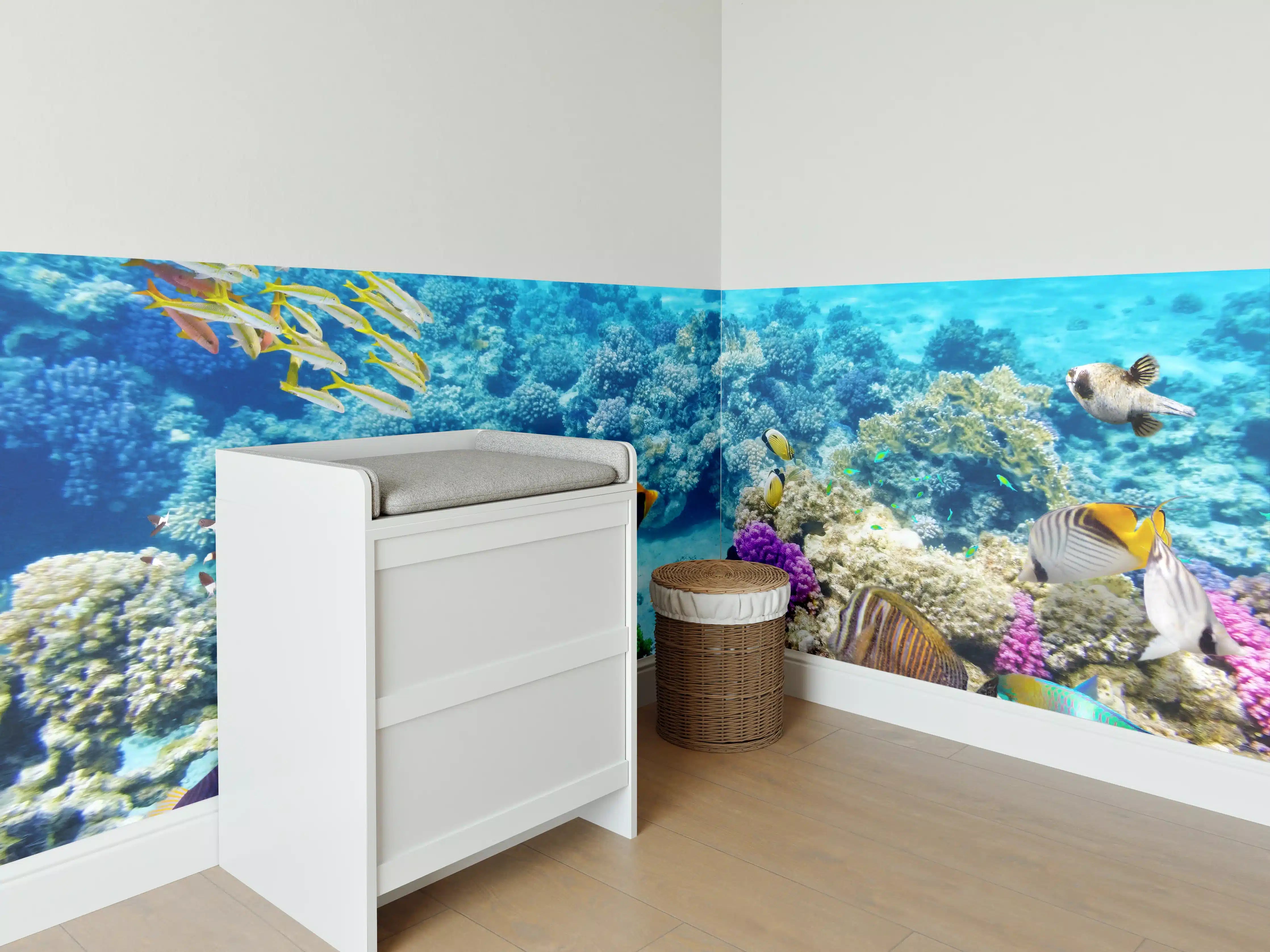 Babyzimmer Wandgestaltung - bunte Unterwasserwelt in Australien