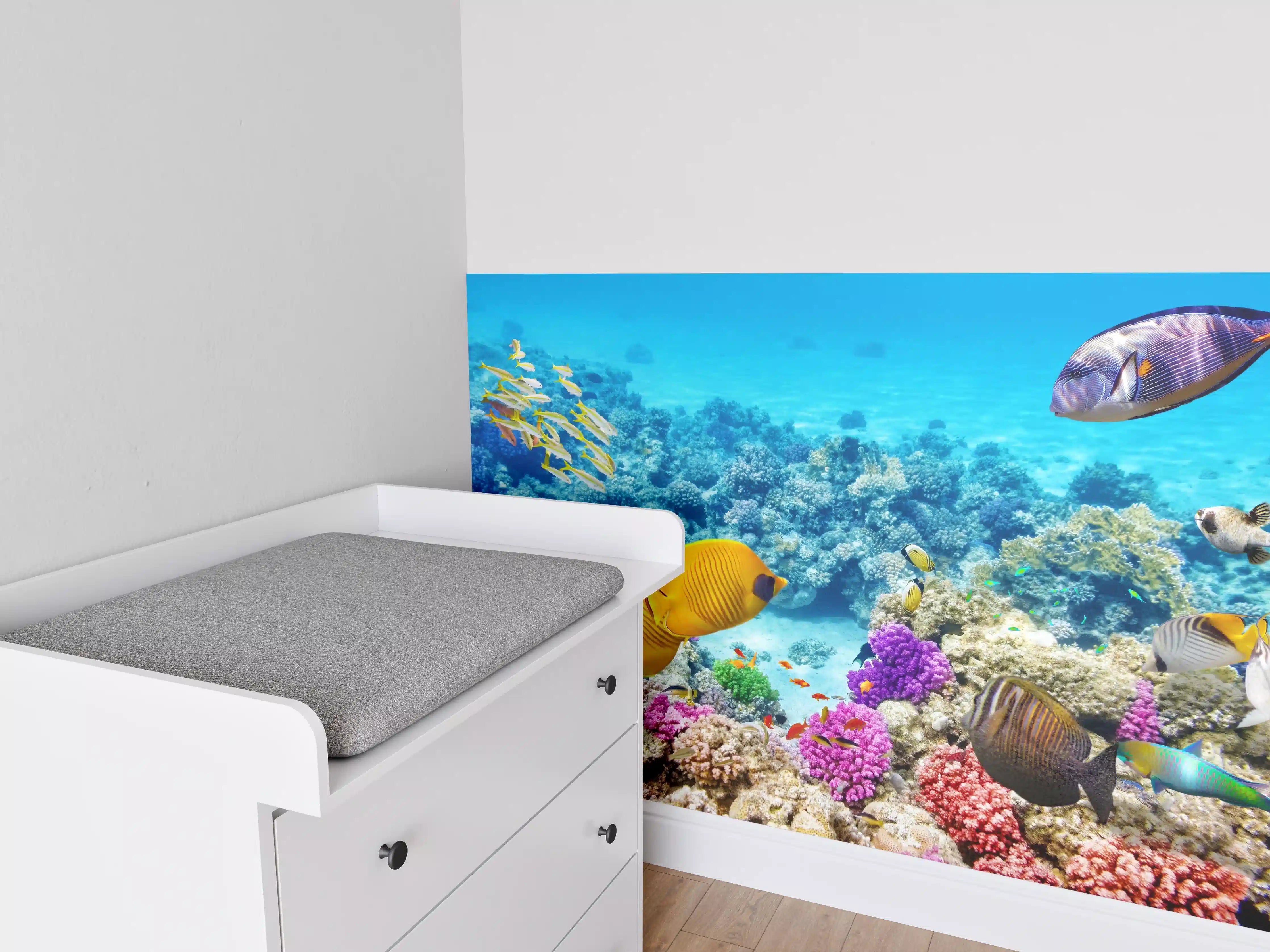 Babyzimmer Wandgestaltung - bunte Unterwasserwelt in Australien