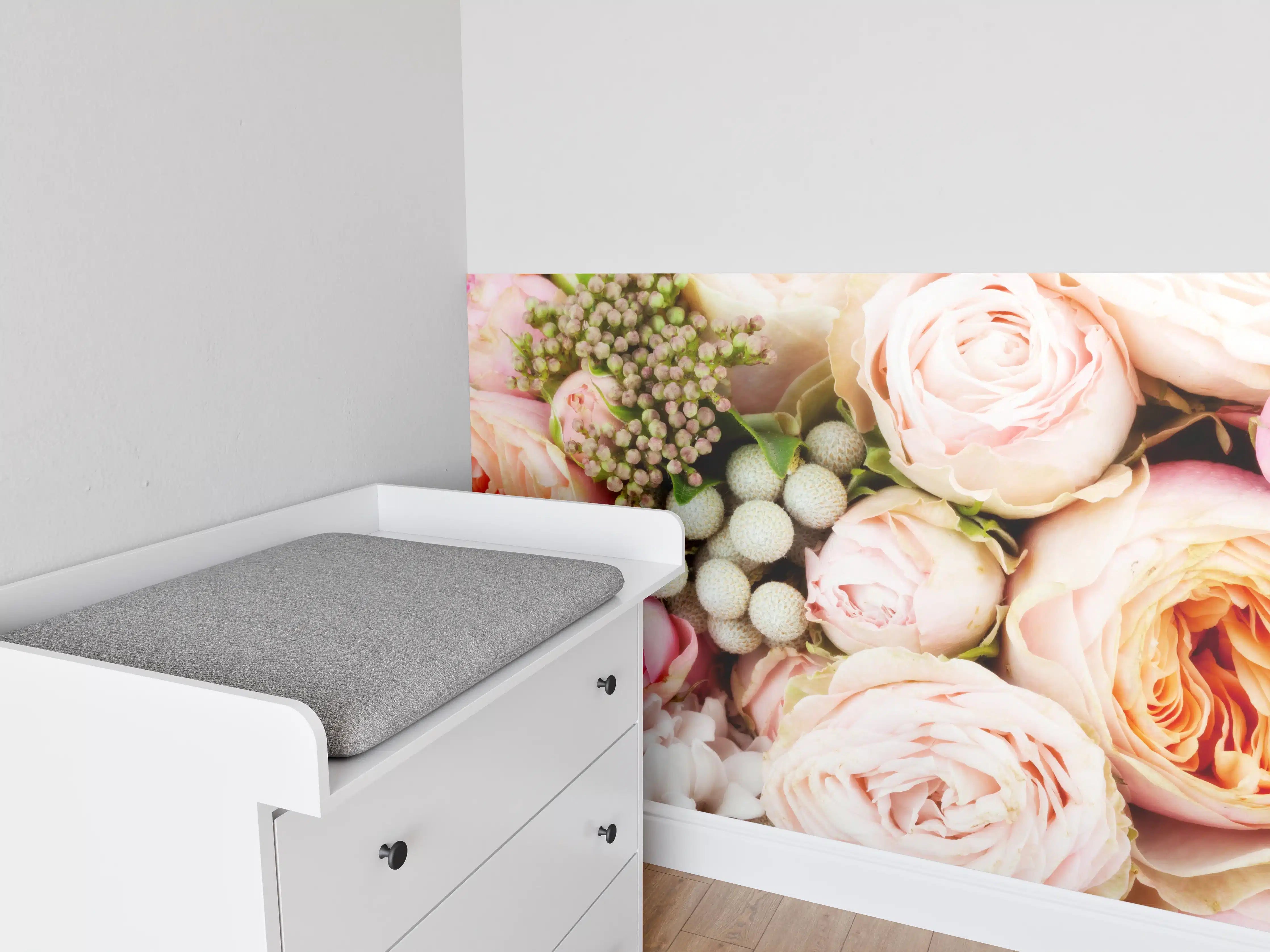 Babyzimmer Wandgestaltung - bunter sommerlicher Blumenstrauß