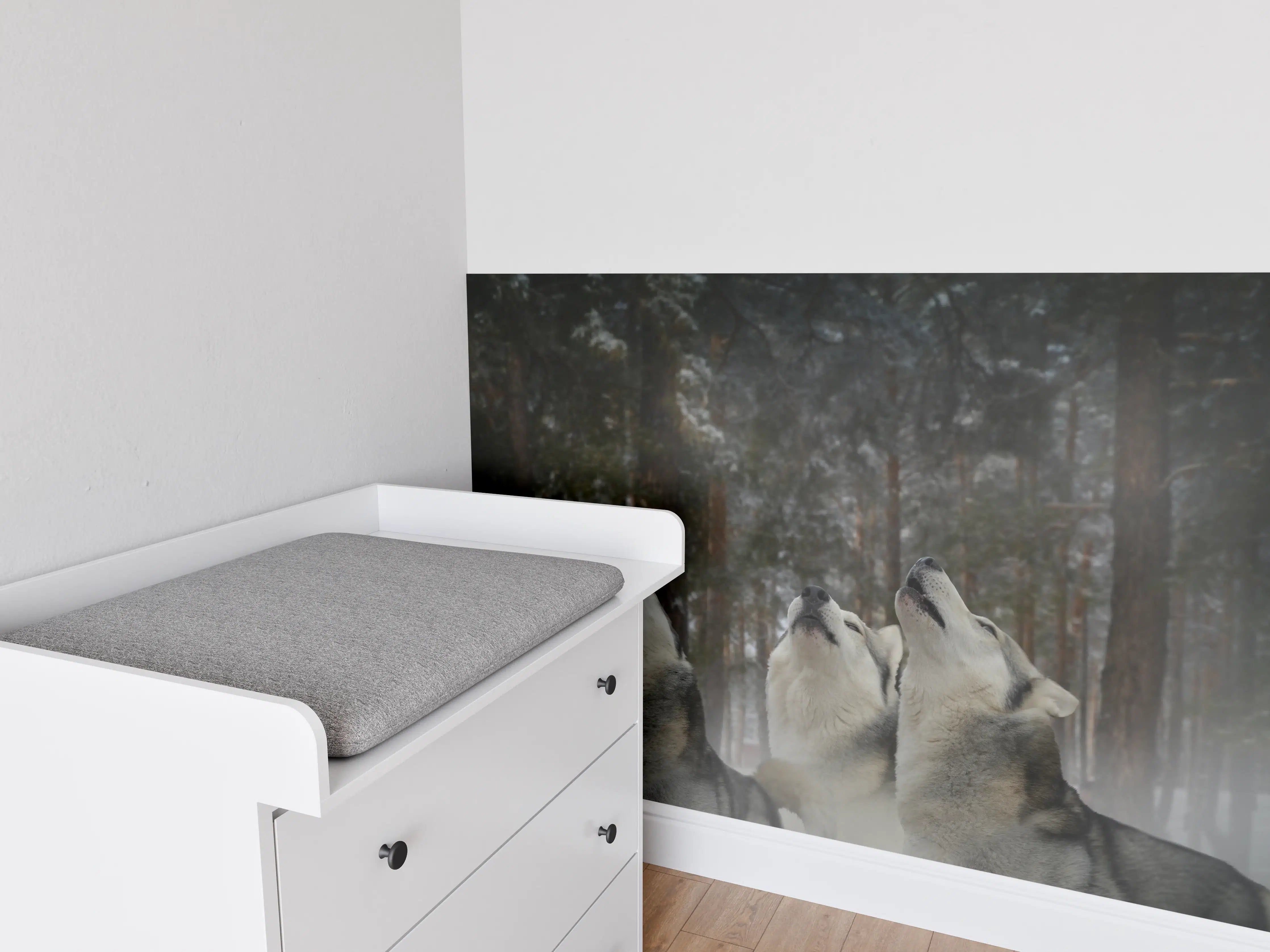 Babyzimmer Wandgestaltung - drei heulende Wölfe